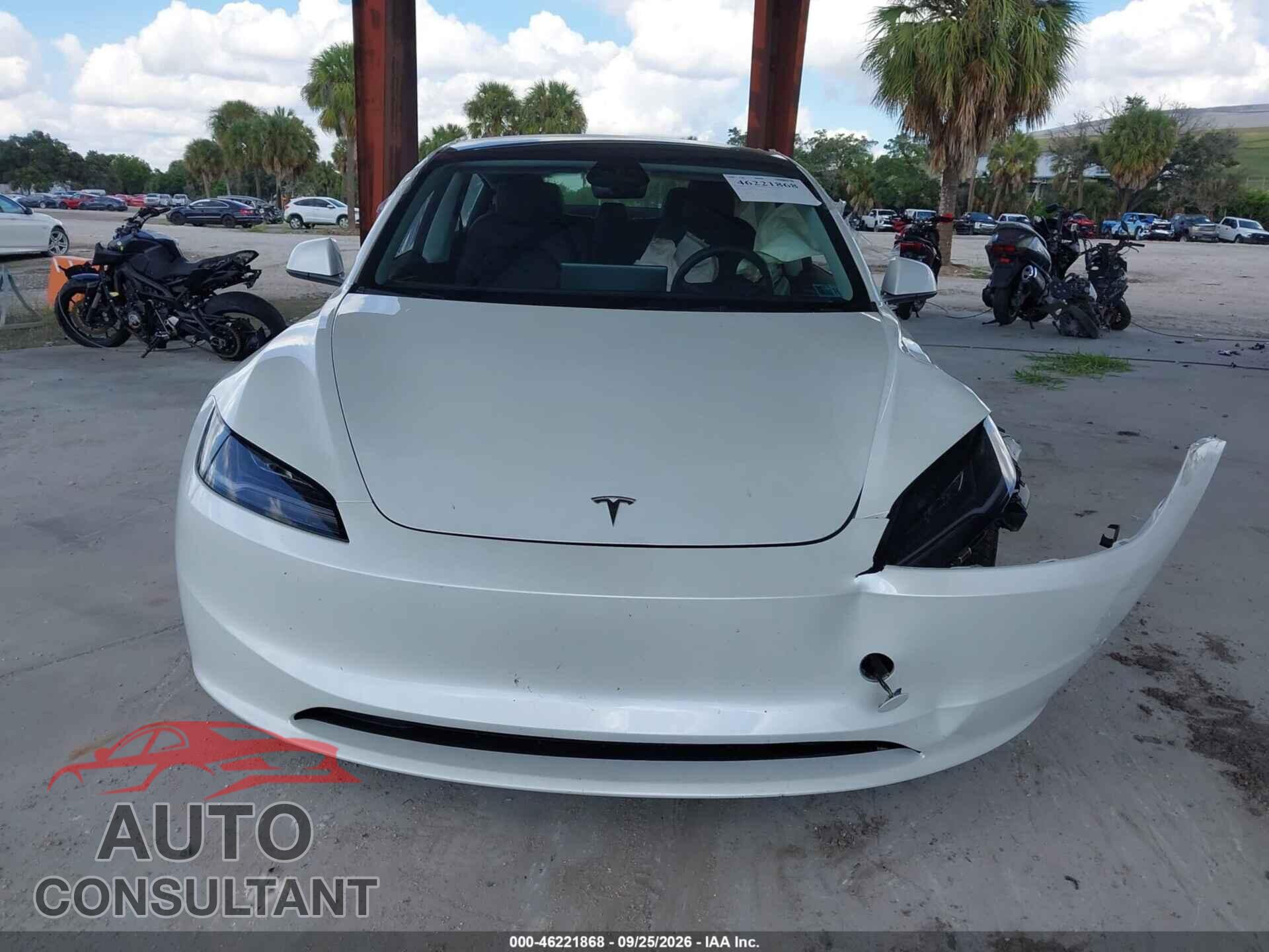 TESLA MODEL 3 2024 - 5YJ3E1EB9RF770002
