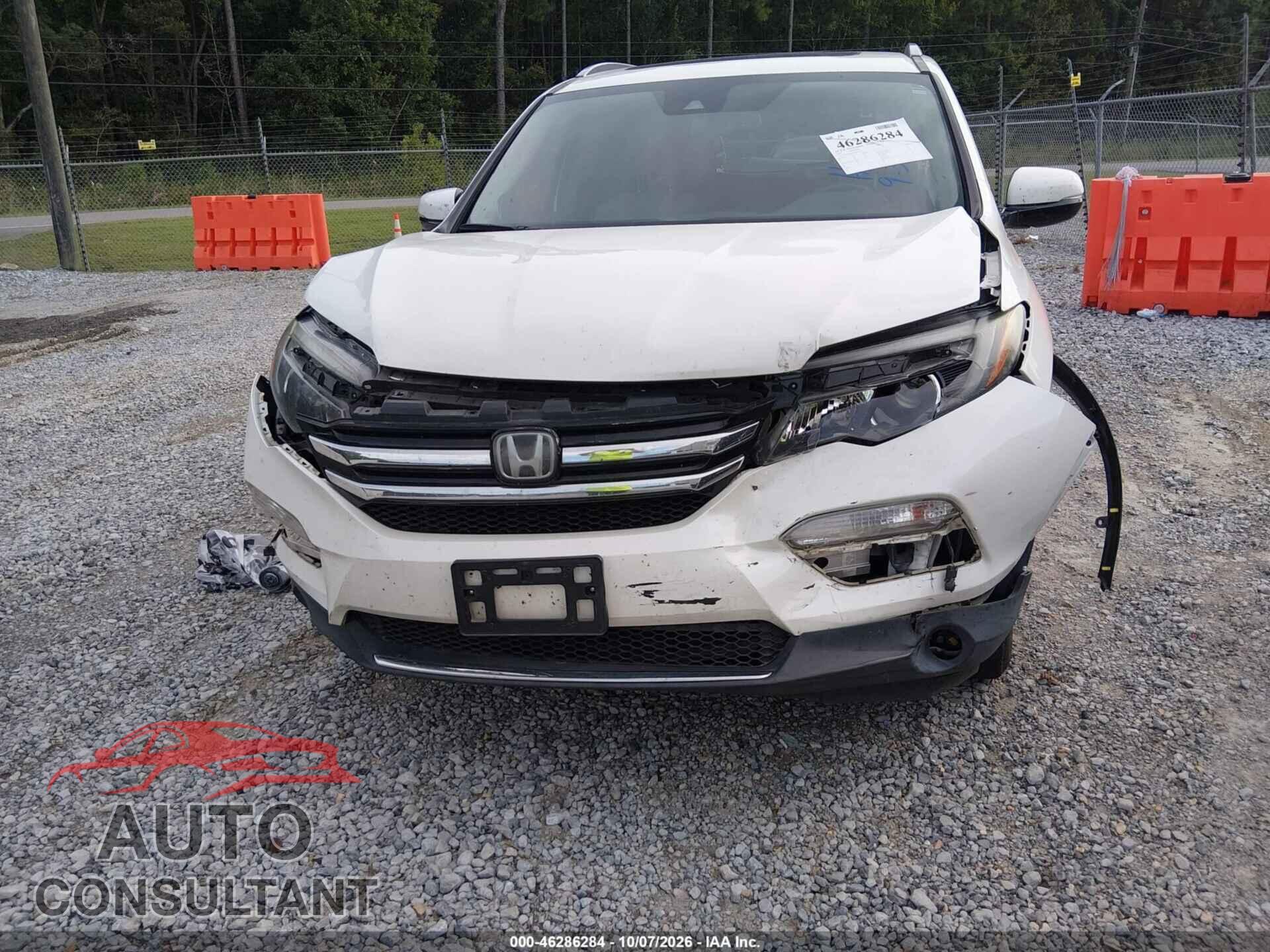 HONDA PILOT 2017 - 5FNYF6H92HB020478