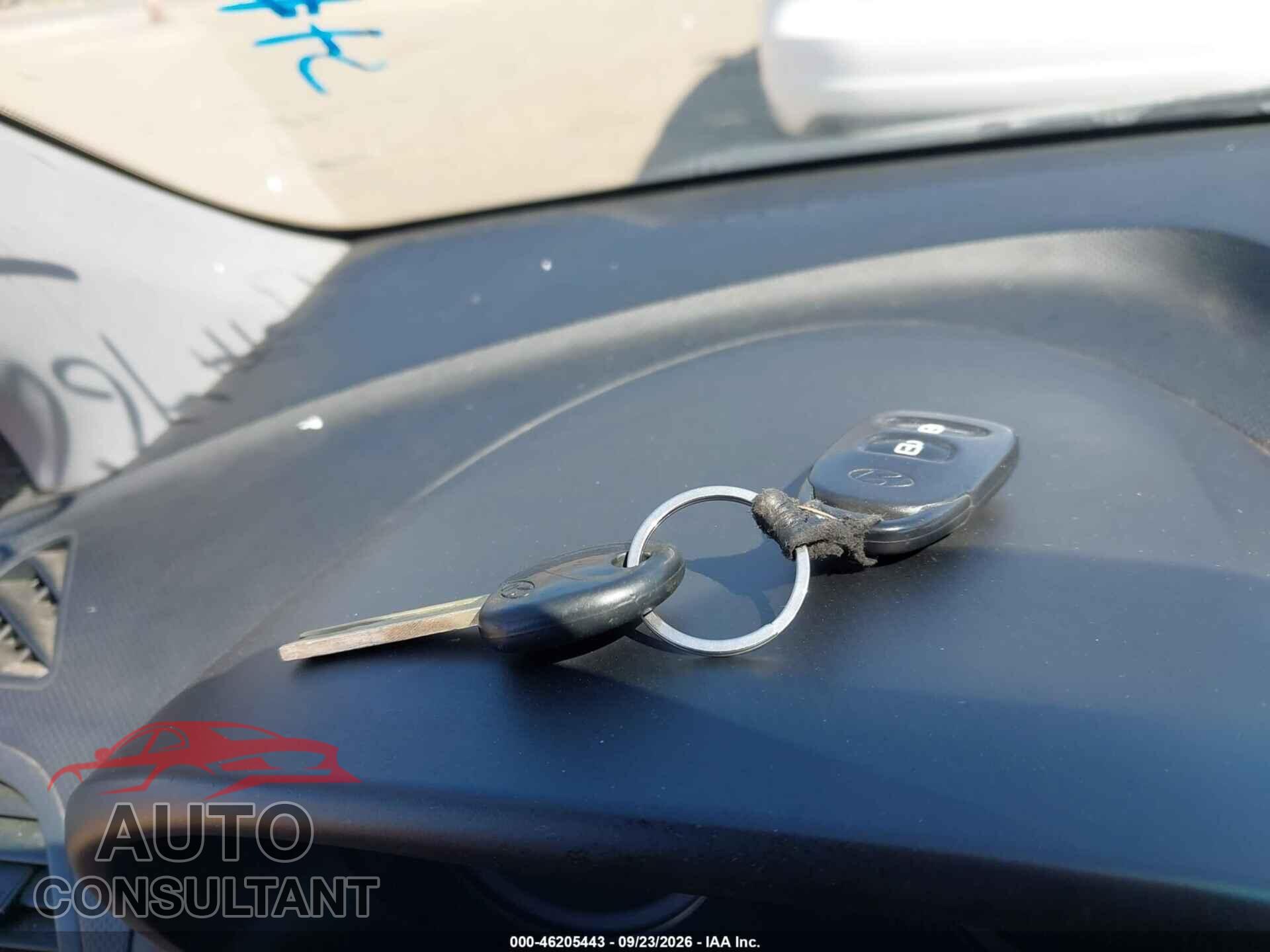 HYUNDAI ACCENT 2012 - KMHCT5AEXCU002584