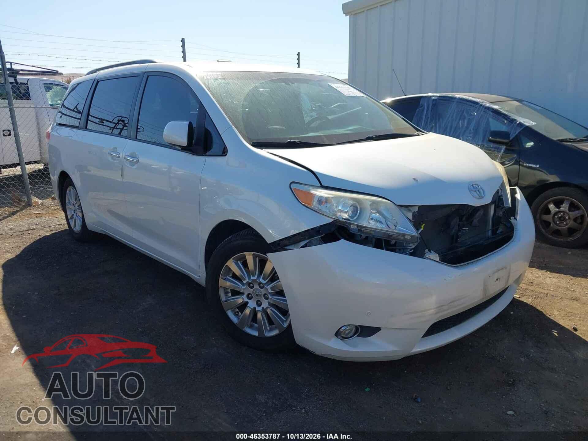 TOYOTA SIENNA 2011 - 5TDYK3DC8BS037963