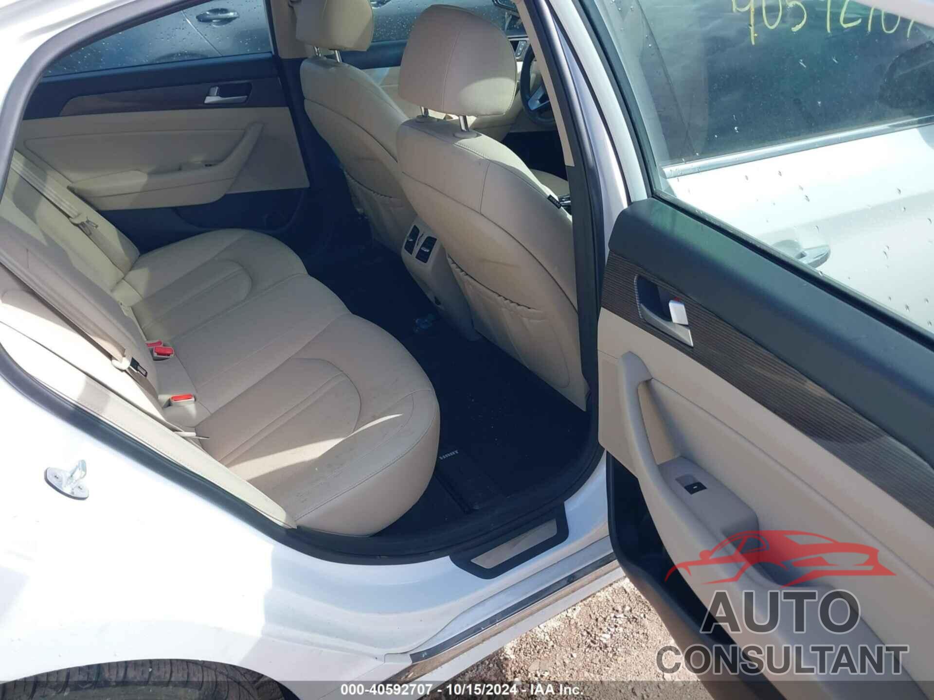 HYUNDAI SONATA HYBRID 2019 - KMHE34L3XKA092592