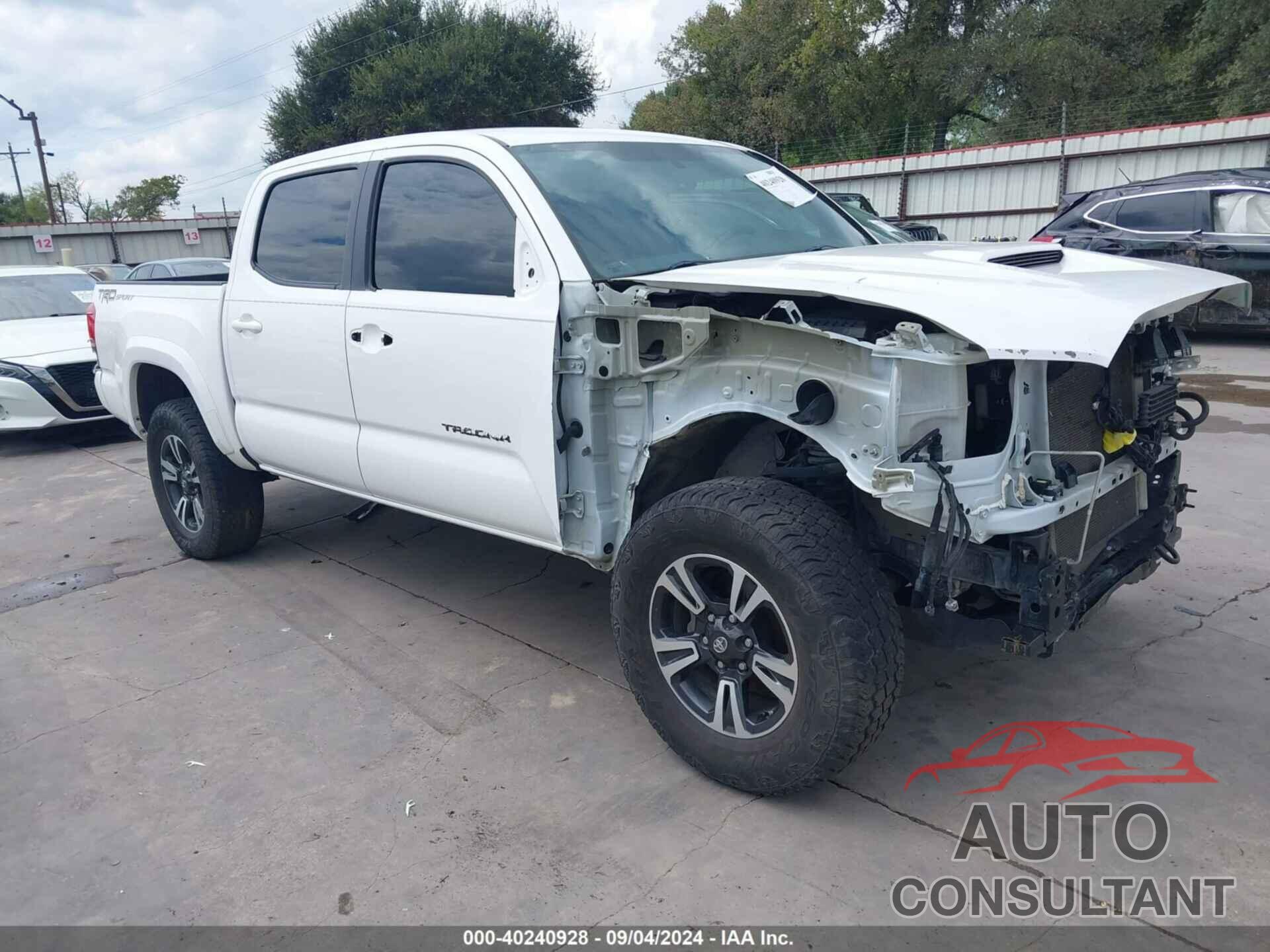 TOYOTA TACOMA 2017 - 5TFAZ5CN9HX026209