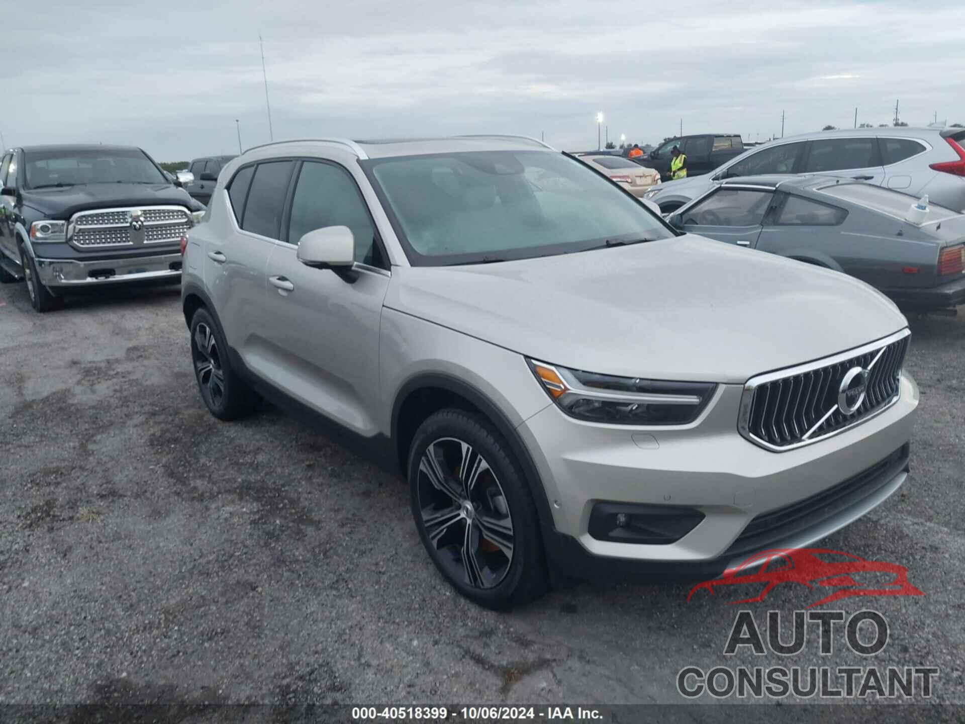 VOLVO XC40 2019 - YV4162UL8K2060793