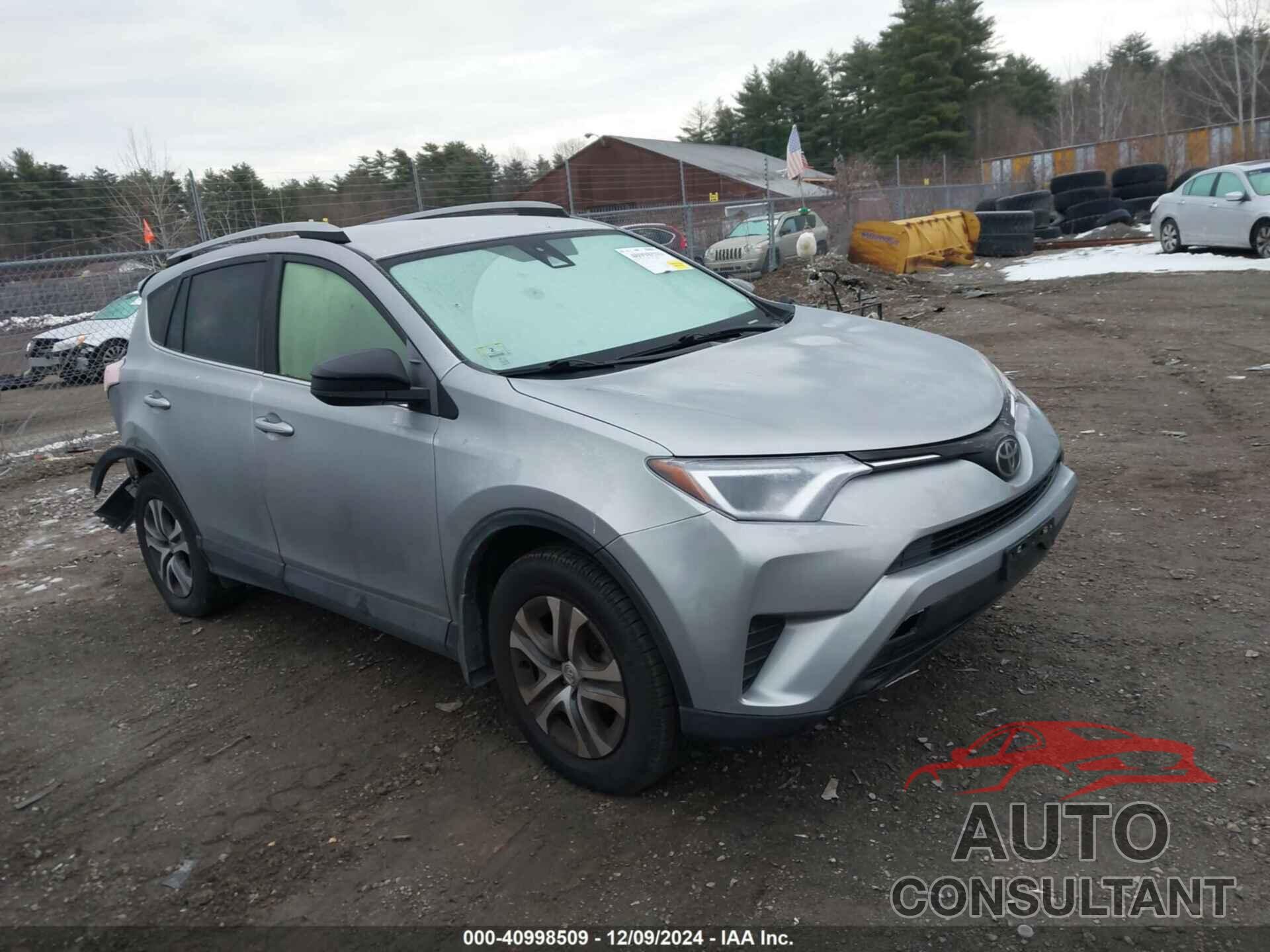 TOYOTA RAV4 2018 - JTMBFREV3JJ213133