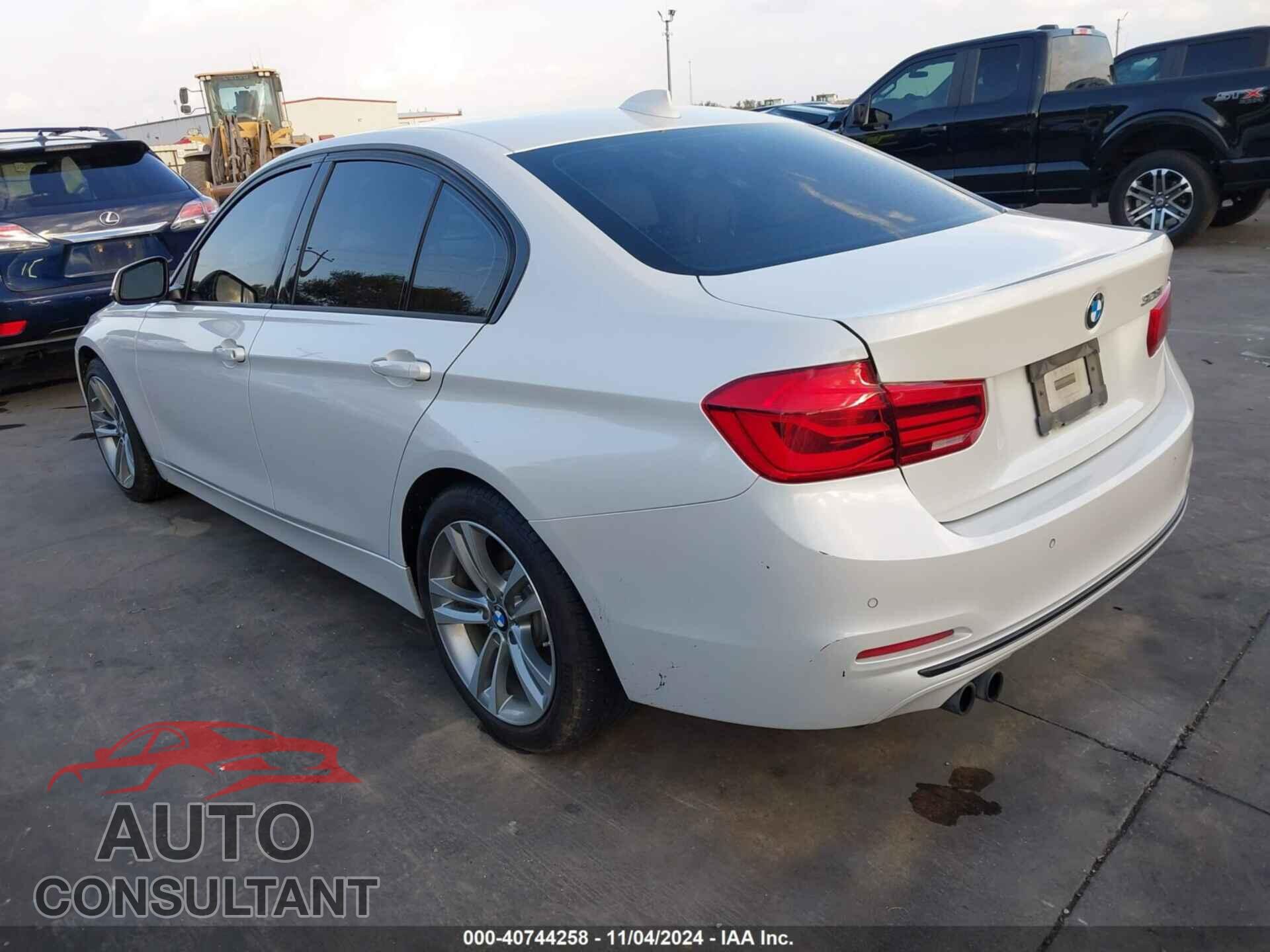 BMW 328I 2016 - WBA8E9G55GNU29686