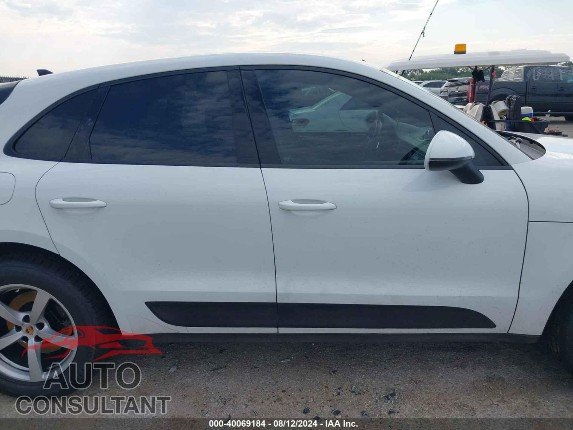 PORSCHE MACAN 2019 - WP1AA2A5XKLB03689