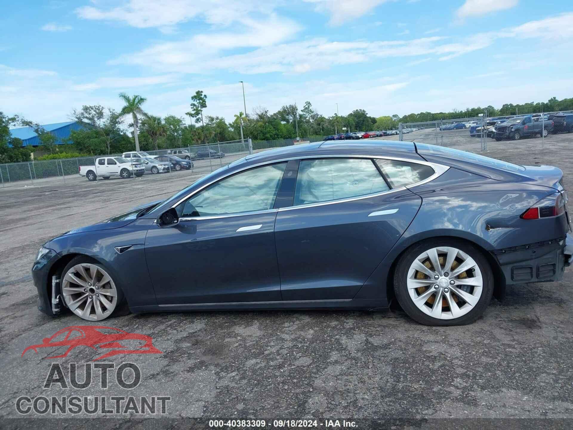 TESLA MODEL S 2017 - 5YJSA1E15HF188850