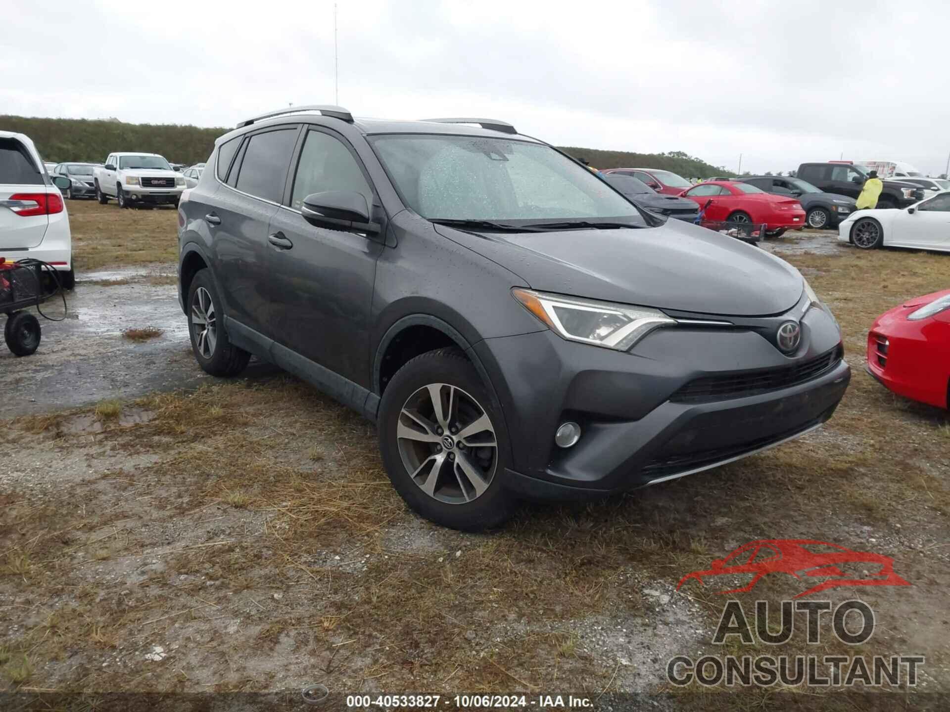 TOYOTA RAV4 2017 - JTMWFREV7HJ127576