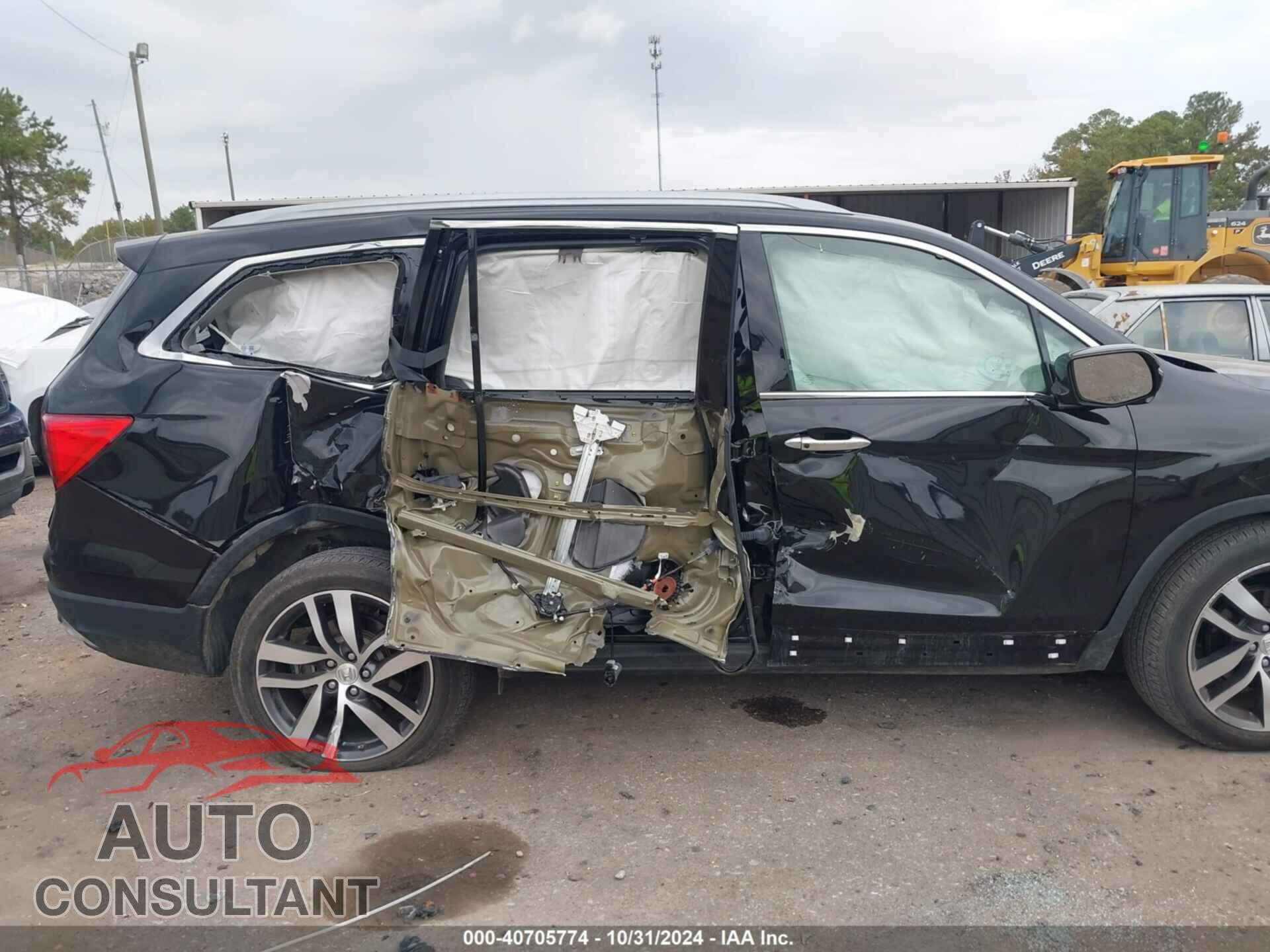 HONDA PILOT 2017 - 5FNYF5H93HB014103