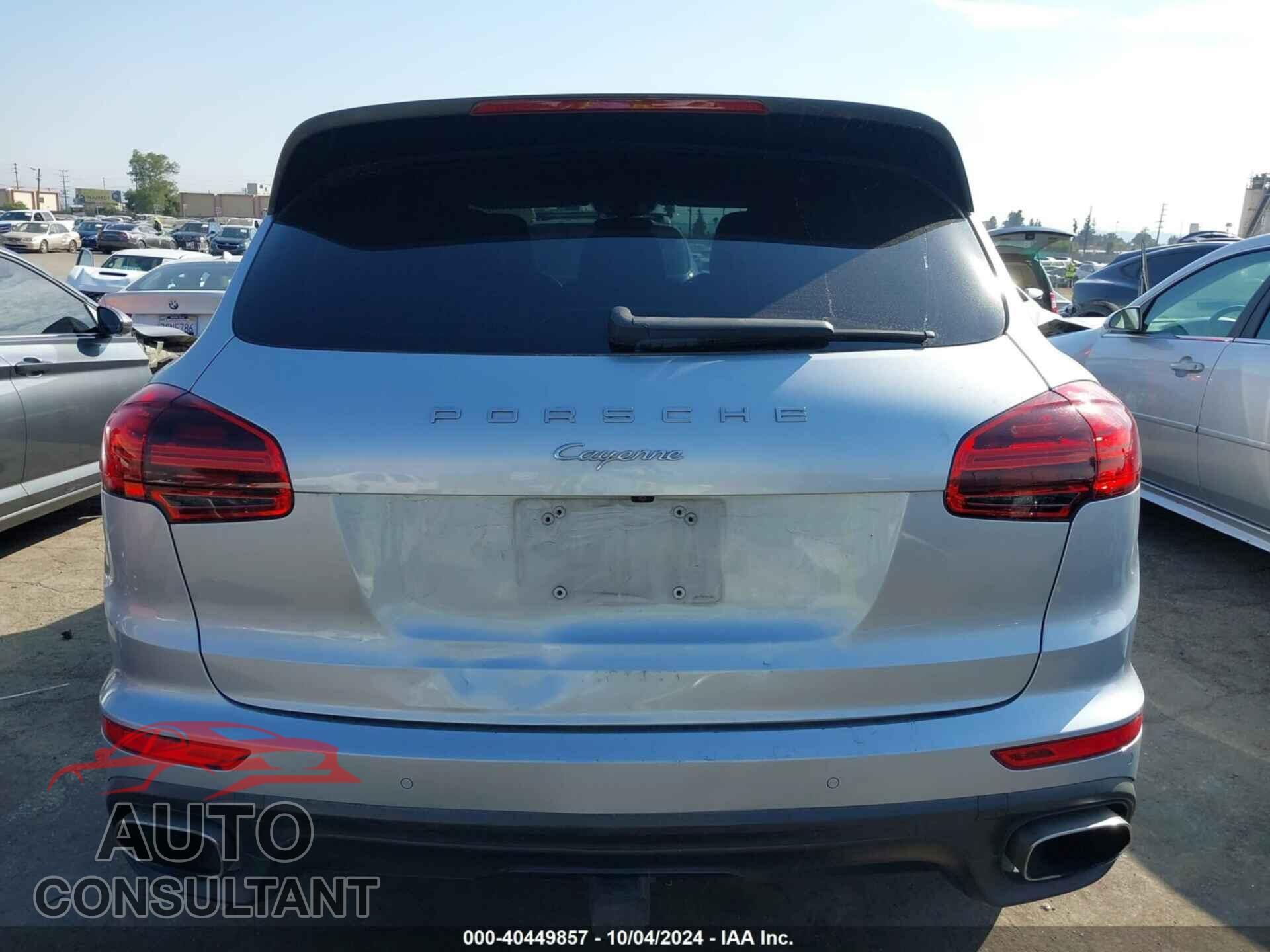 PORSCHE CAYENNE 2017 - WP1AA2A20HKA80556
