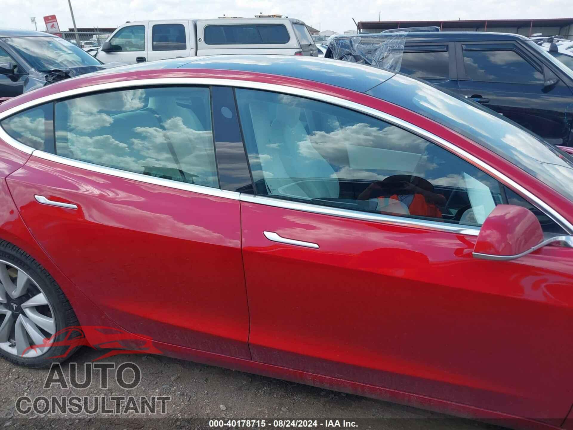 TESLA MODEL 3 2020 - 5YJ3E1EB4LF669182