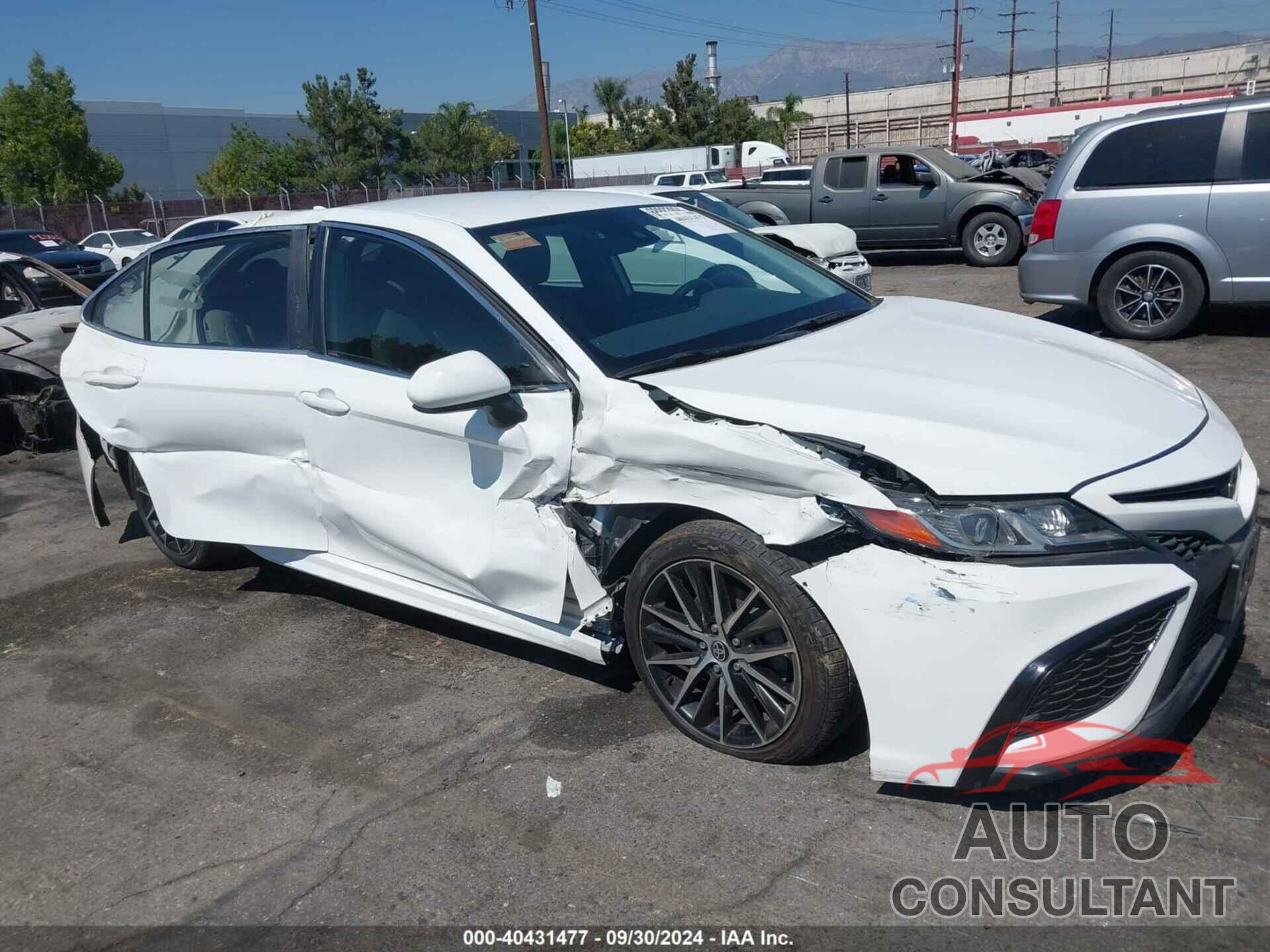 TOYOTA CAMRY 2022 - 4T1G11AK5NU671290