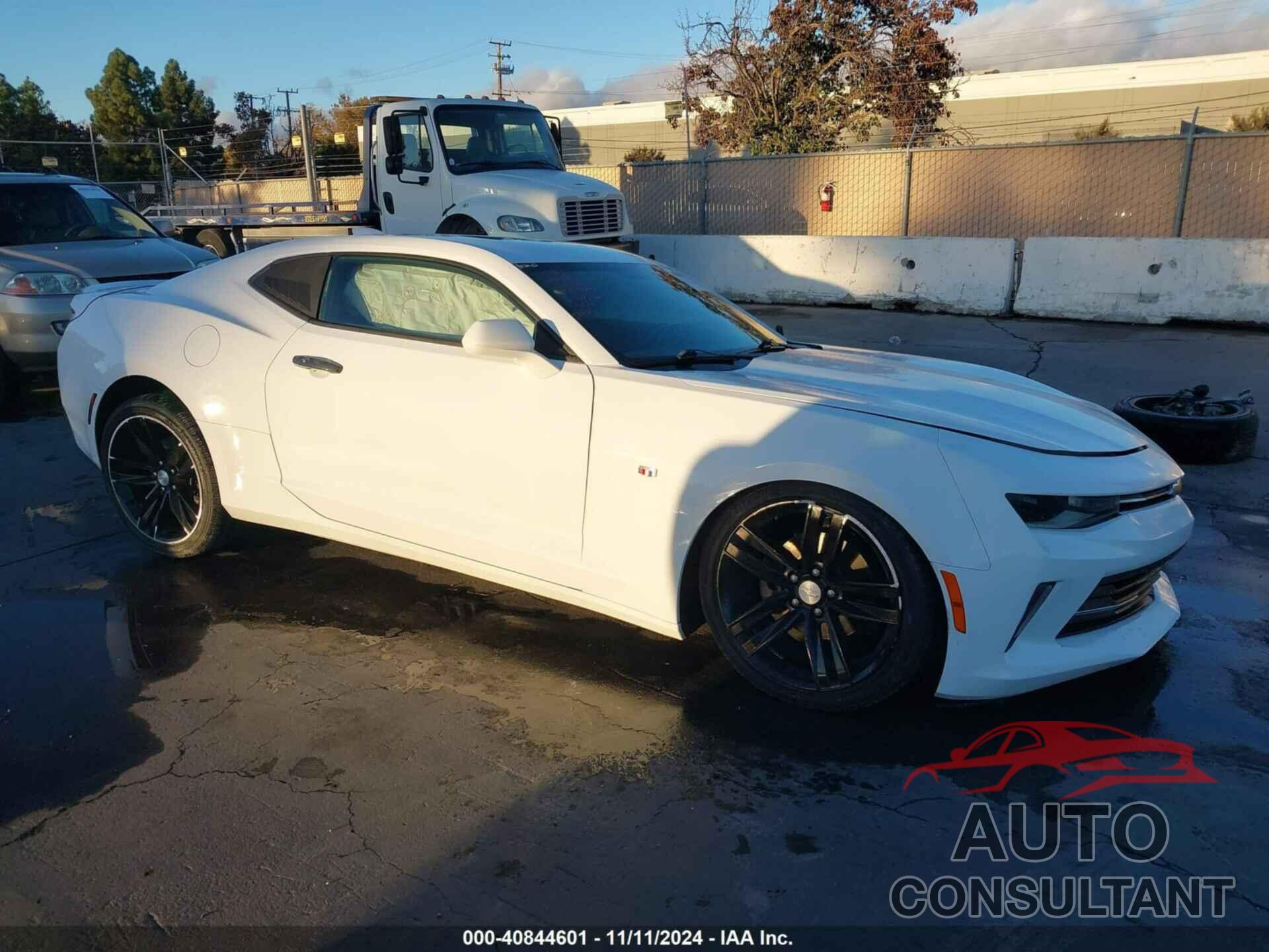 CHEVROLET CAMARO 2017 - 1G1FD1RSXH0214572