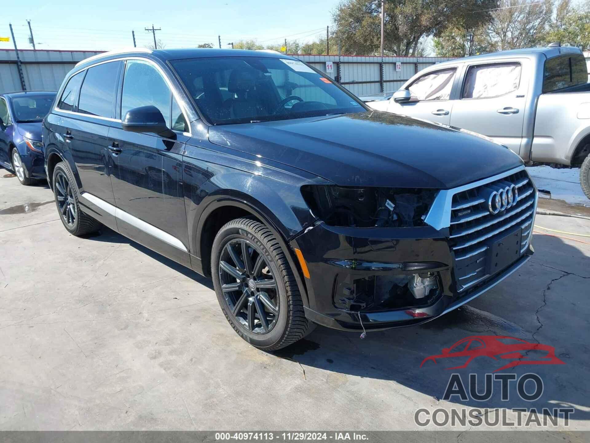 AUDI Q7 2017 - WA1LHAF72HD051868