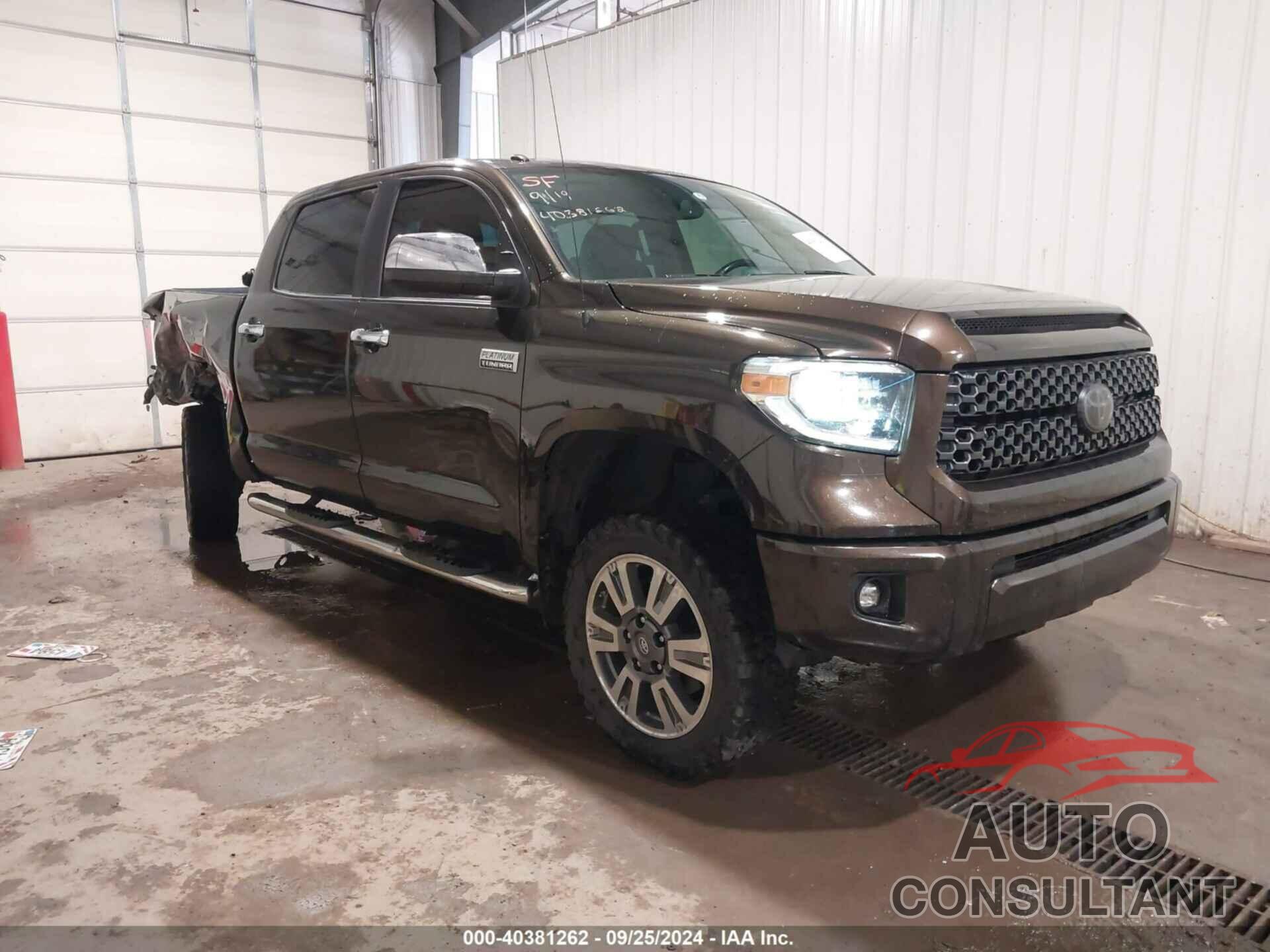 TOYOTA TUNDRA 2018 - 5TFAY5F12JX728602