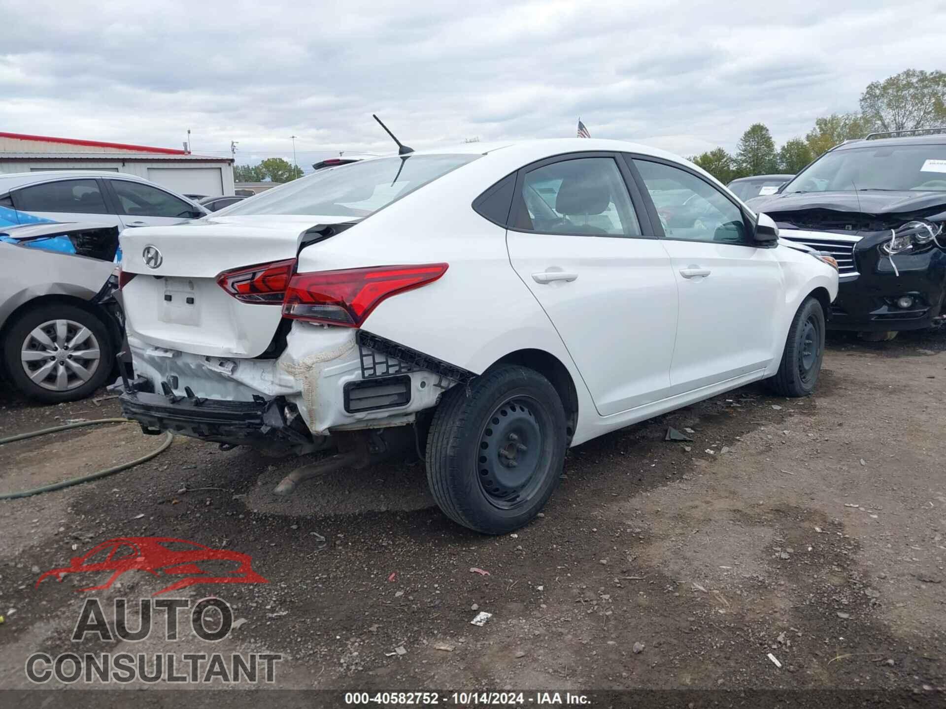 HYUNDAI ACCENT 2018 - 3KPC24A3XJE021406