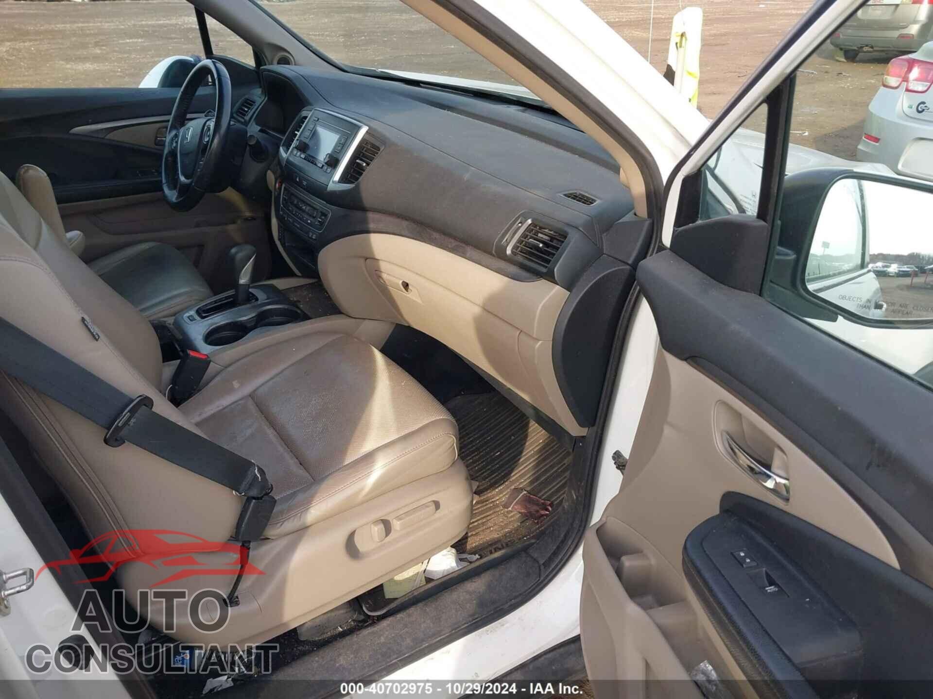 HONDA RIDGELINE 2017 - 5FPYK3F52HB015251