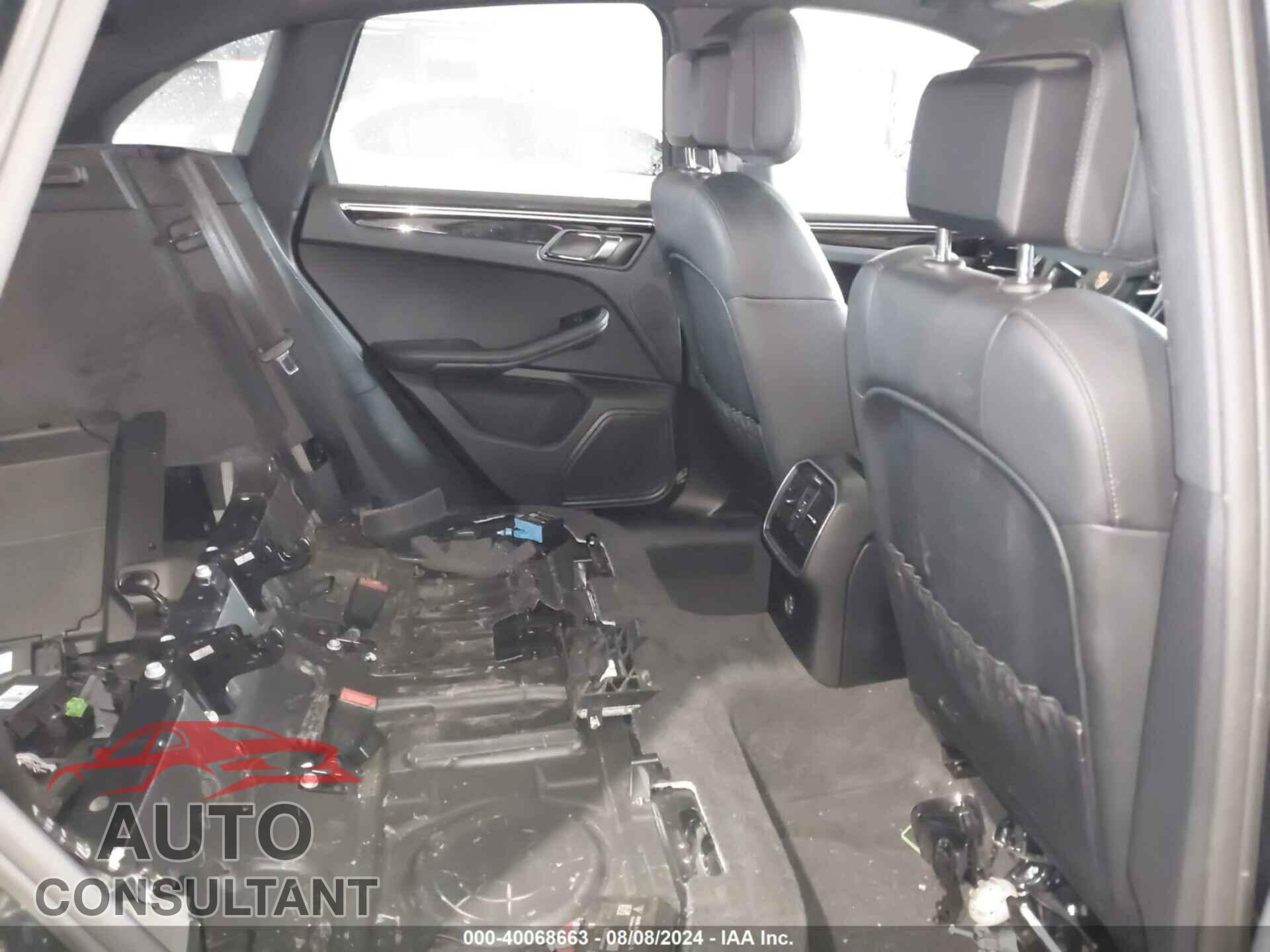 PORSCHE MACAN 2018 - WP1AA2A51JLB17043