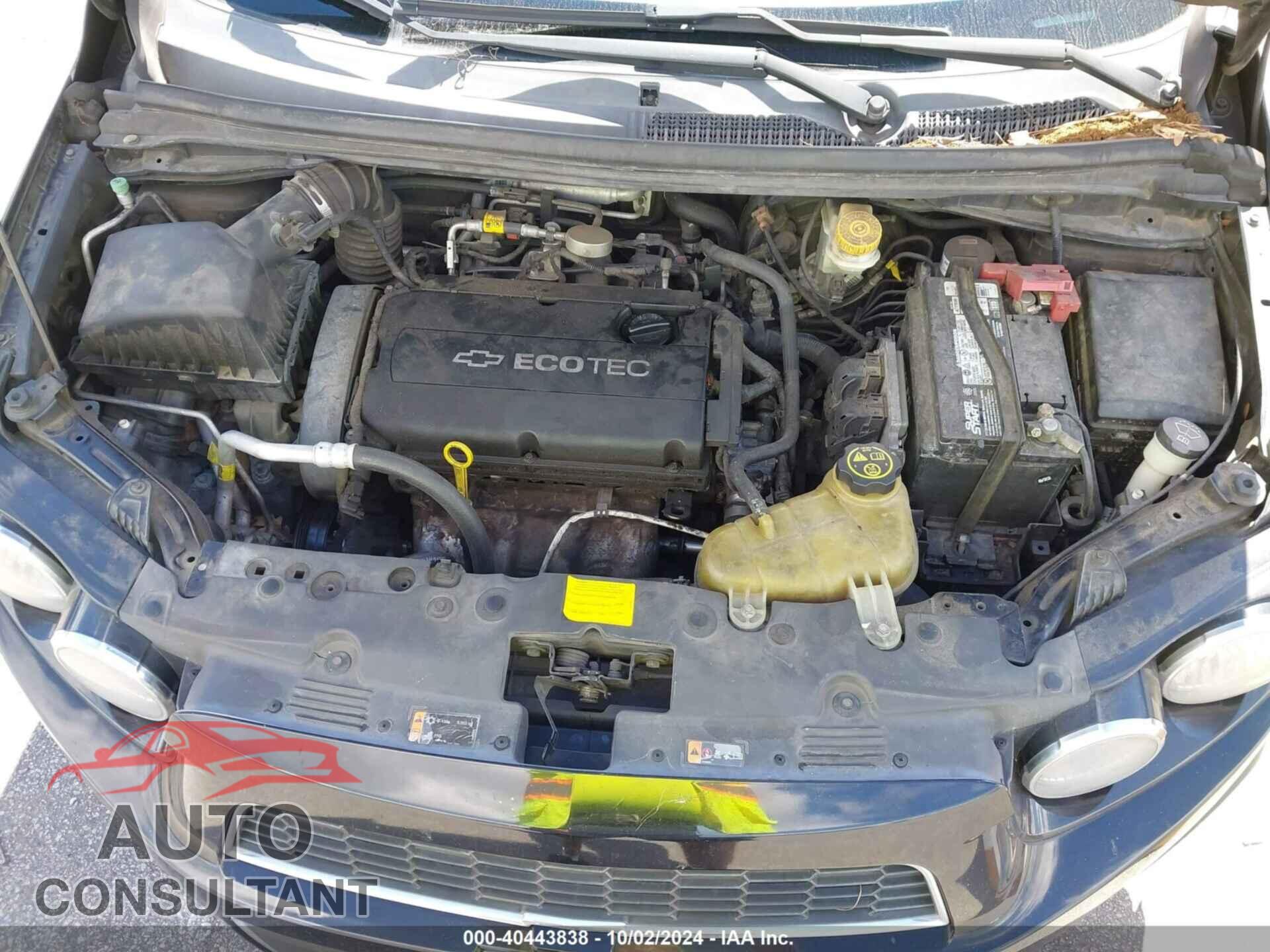 CHEVROLET SONIC 2012 - 1G1JA5SH4C4201276