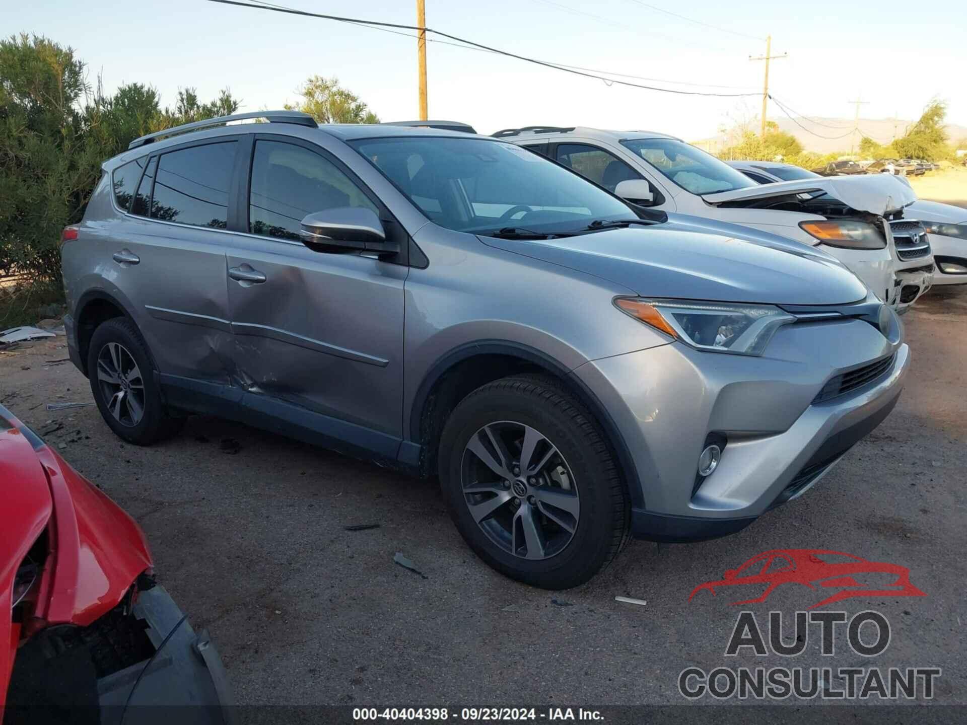 TOYOTA RAV4 2018 - JTMRFREV7JJ209892