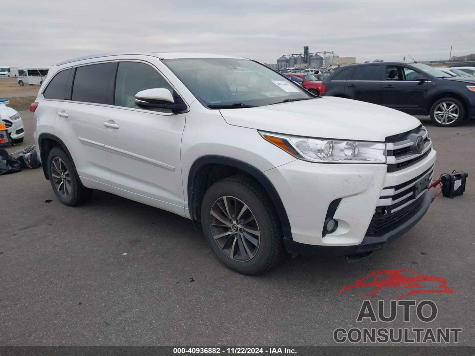 TOYOTA HIGHLANDER 2018 - 5TDJZRFHXJS859039