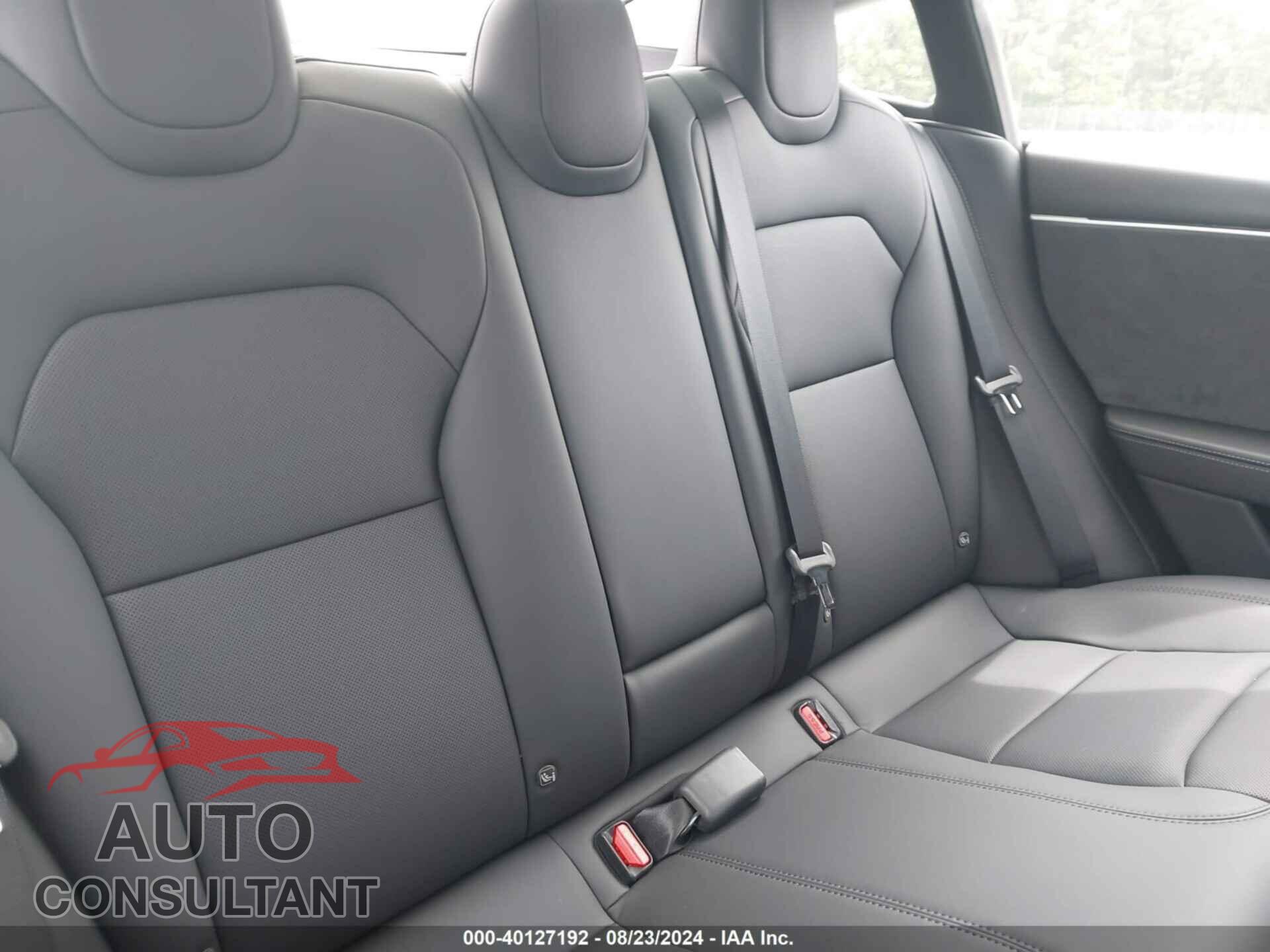 TESLA MODEL 3 2024 - 5YJ3E1EB6RF811511