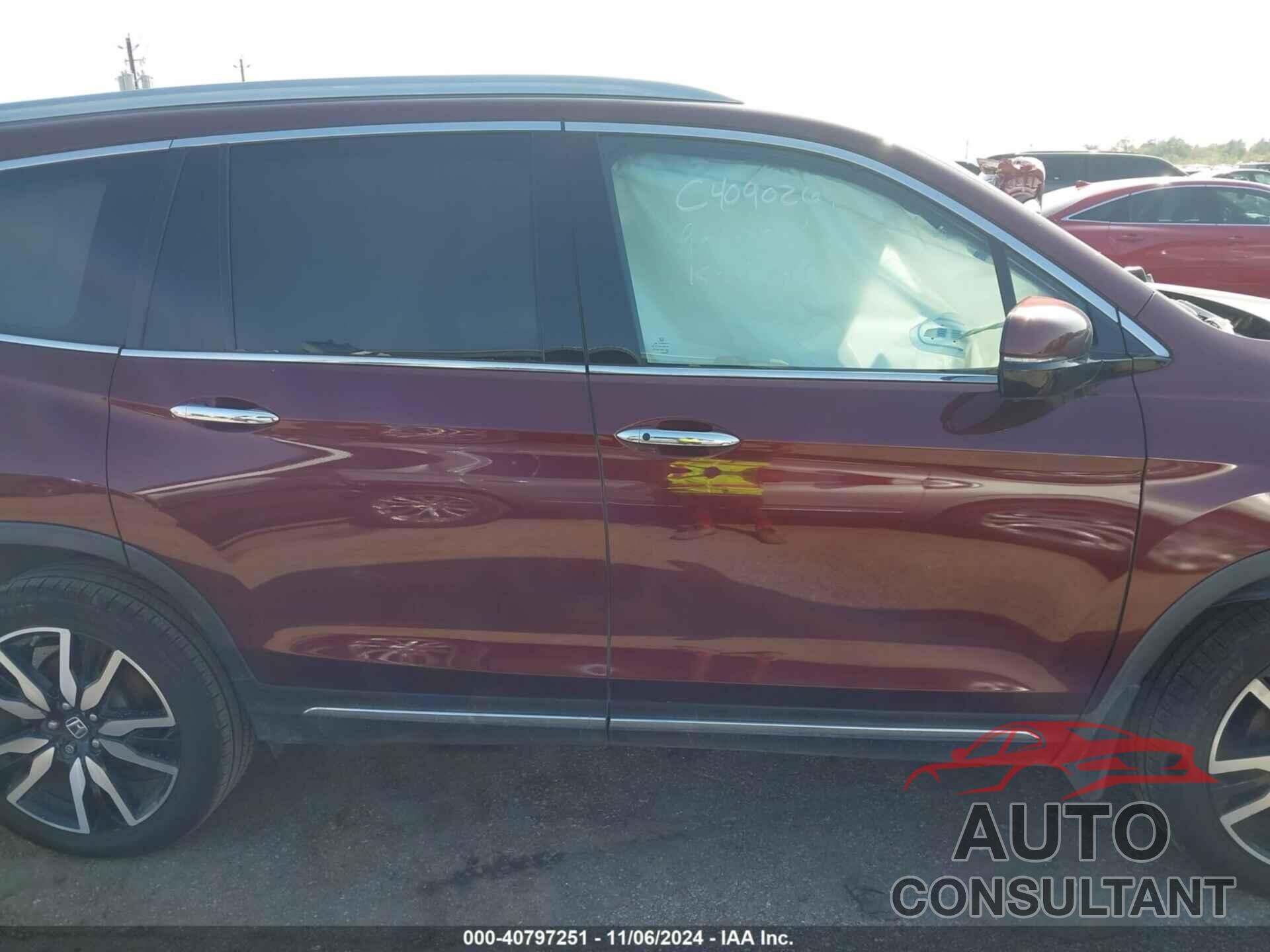 HONDA PILOT 2019 - 5FNYF5H62KB009696