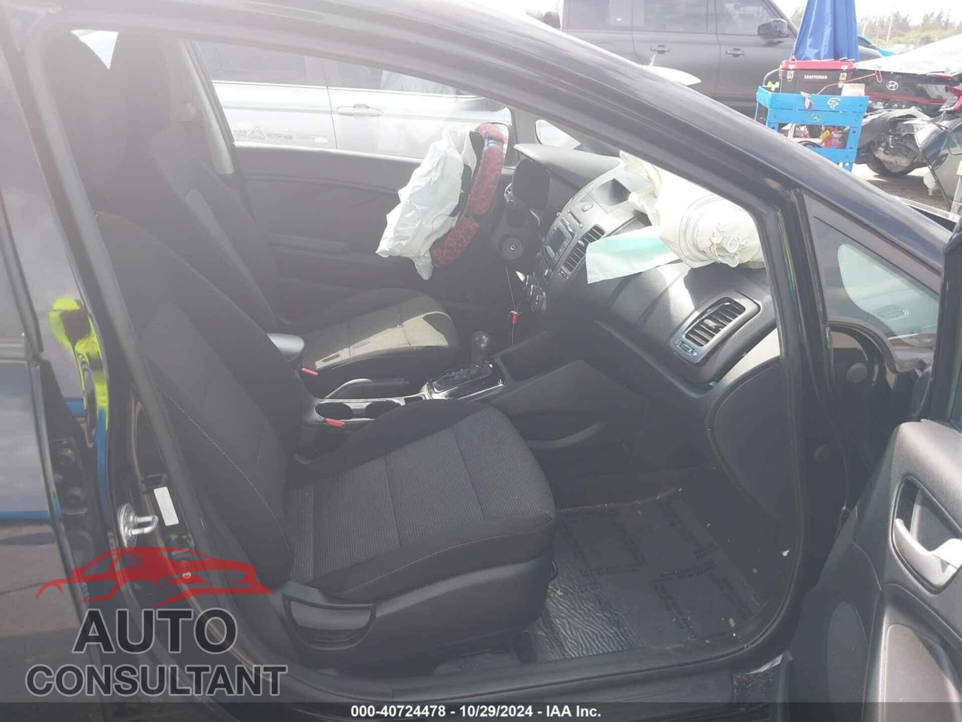 KIA FORTE 2018 - 3KPFK4A73JE197083