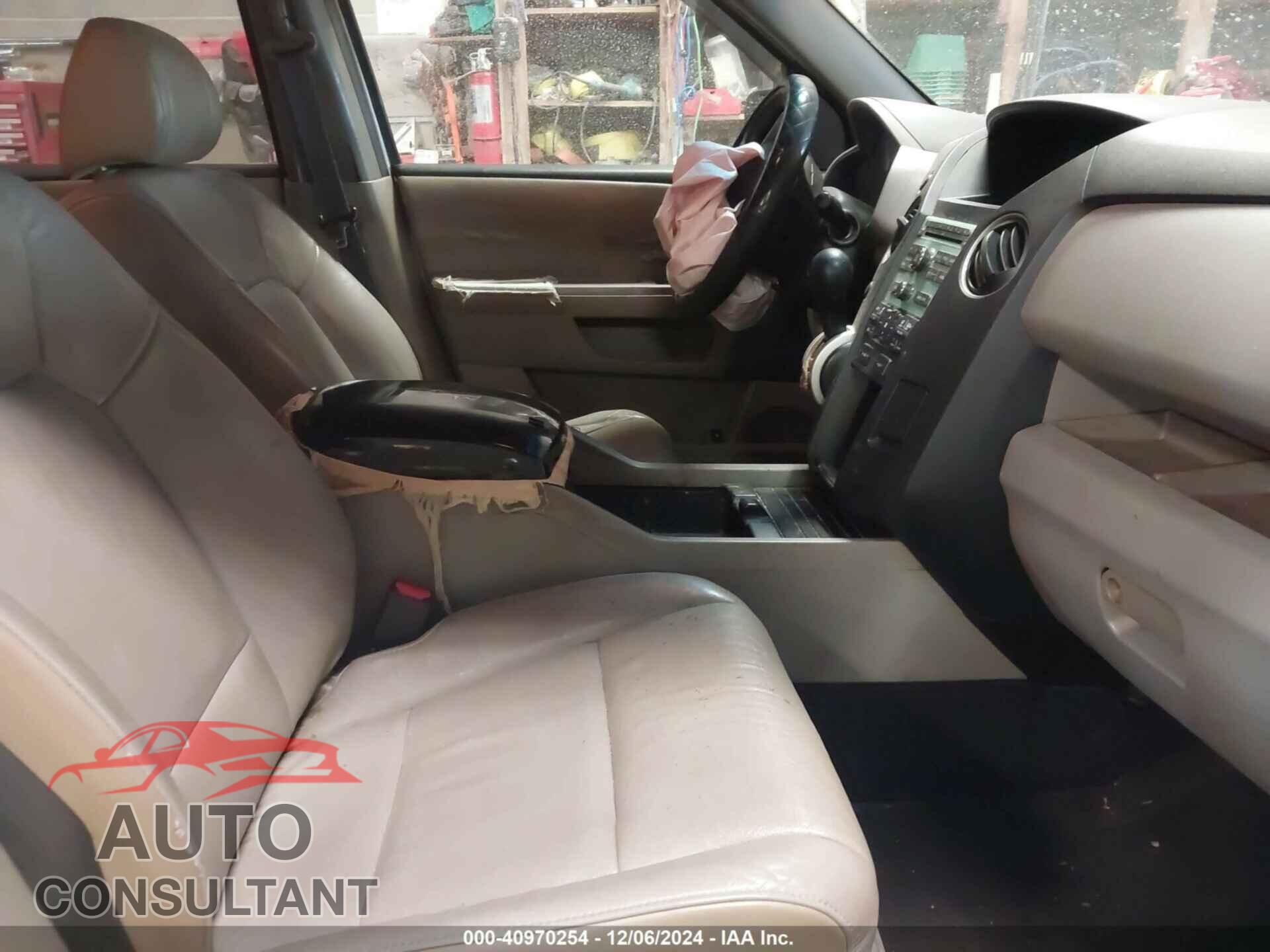 HONDA PILOT 2011 - 5FNYF4H52BB020473