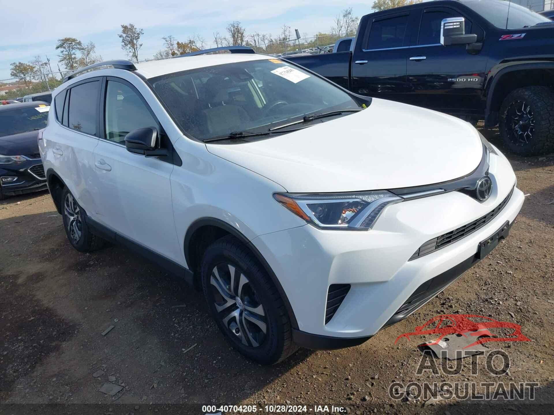 TOYOTA RAV4 2017 - JTMZFREV7HJ708573