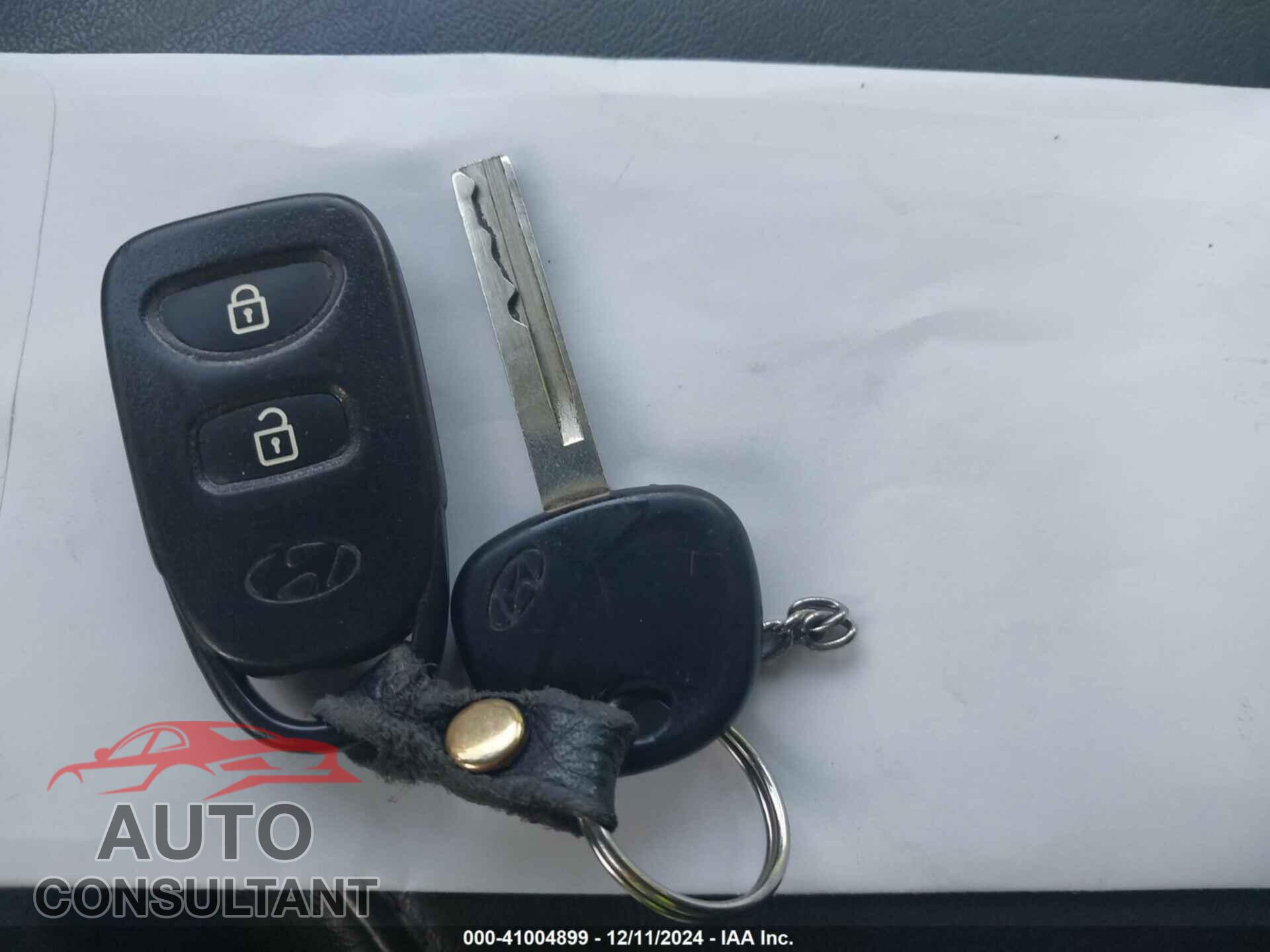 HYUNDAI ACCENT 2012 - KMHCU4AE8CU244832
