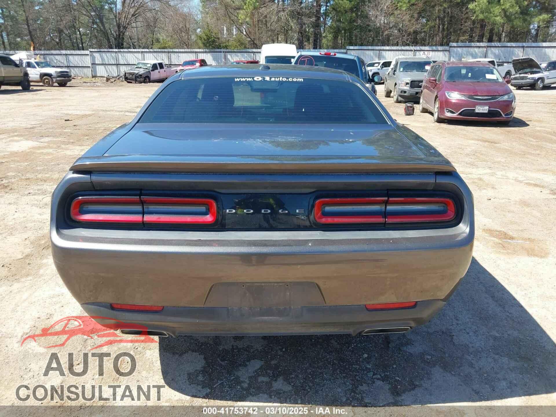 DODGE CHALLENGER 2015 - 2C3CDZAT2FH710640