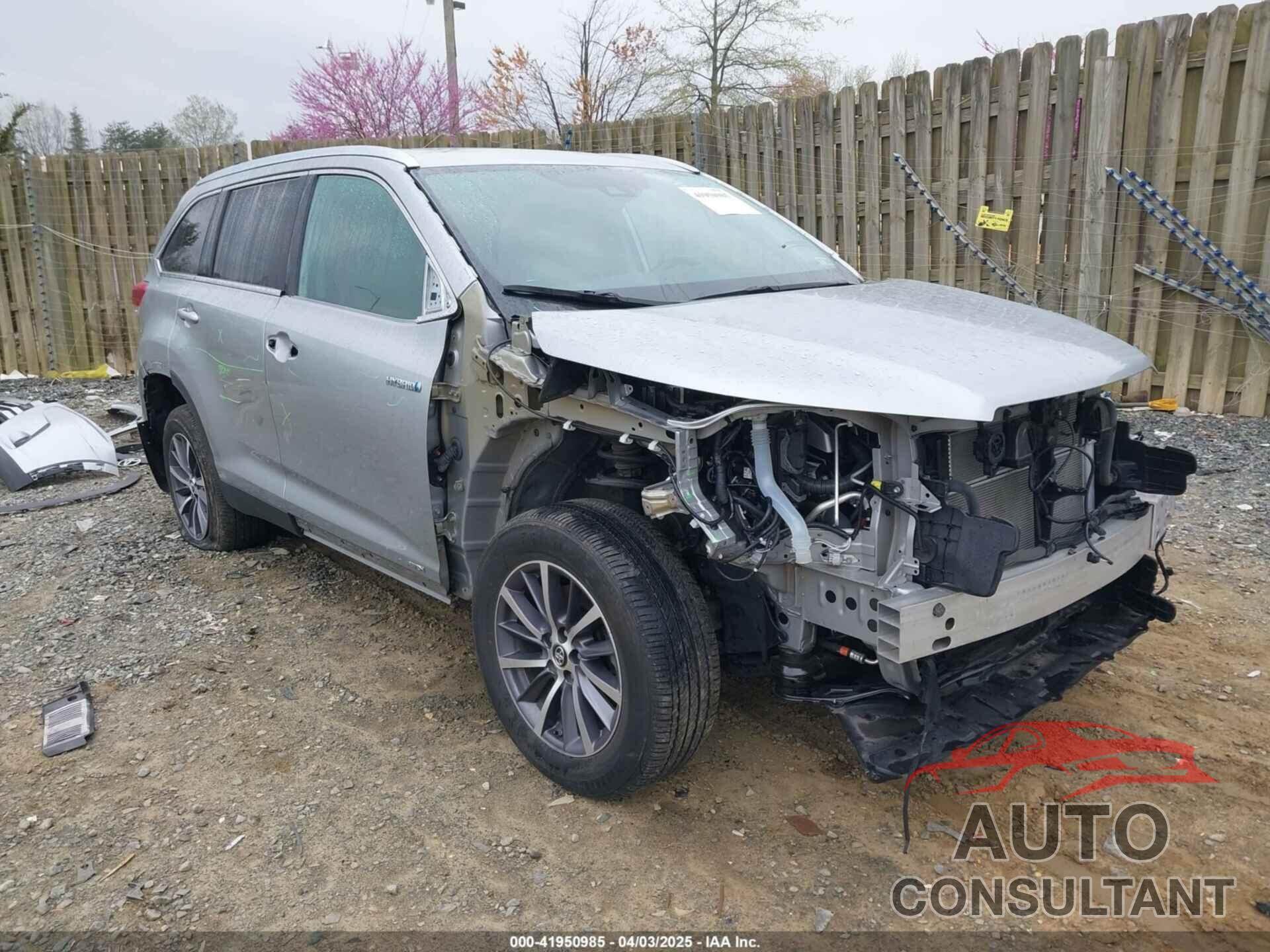 TOYOTA HIGHLANDER HYBRID 2019 - 5TDJGRFH0KS071751