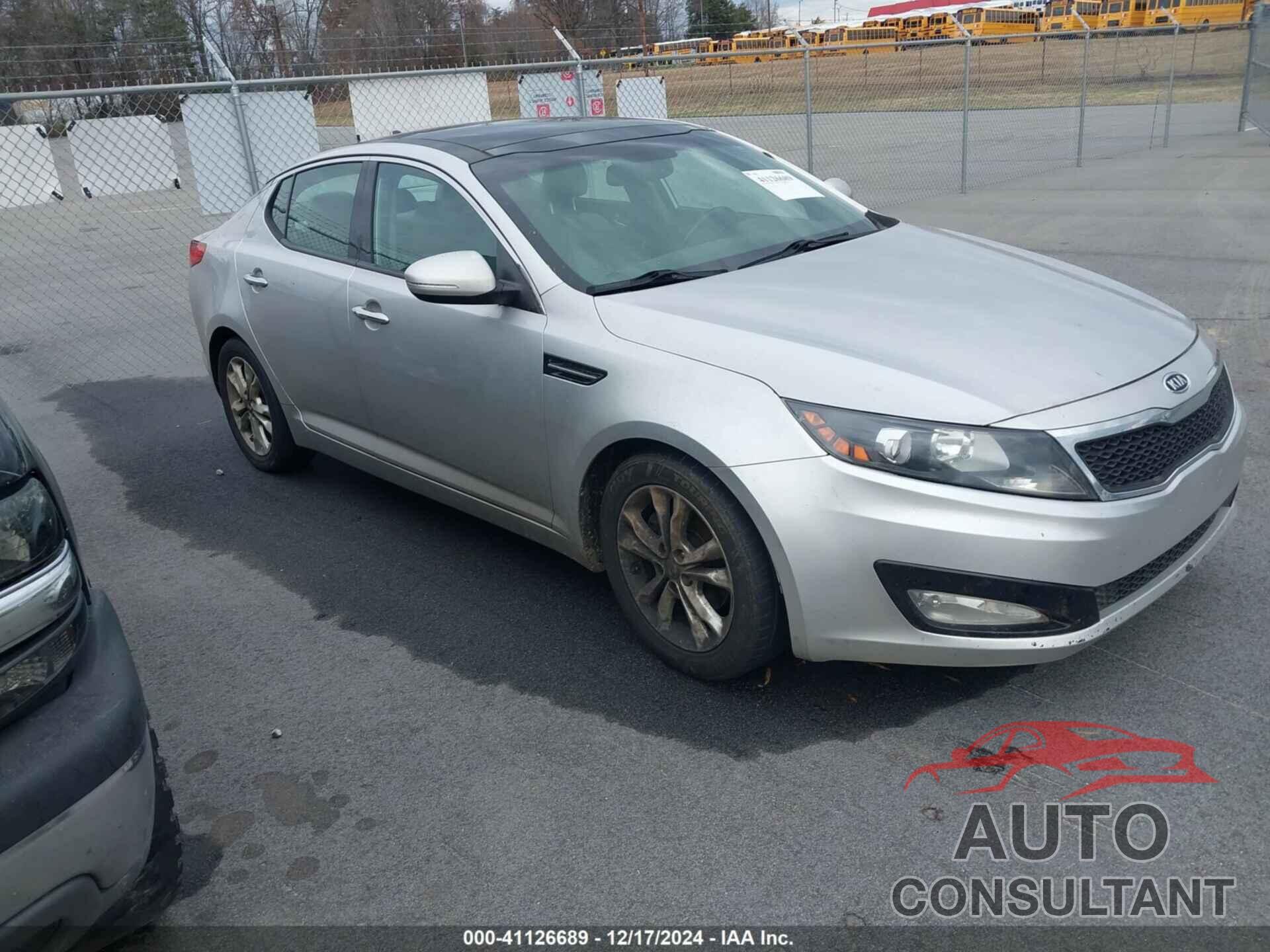 KIA OPTIMA 2011 - KNAGN4A7XB5046571