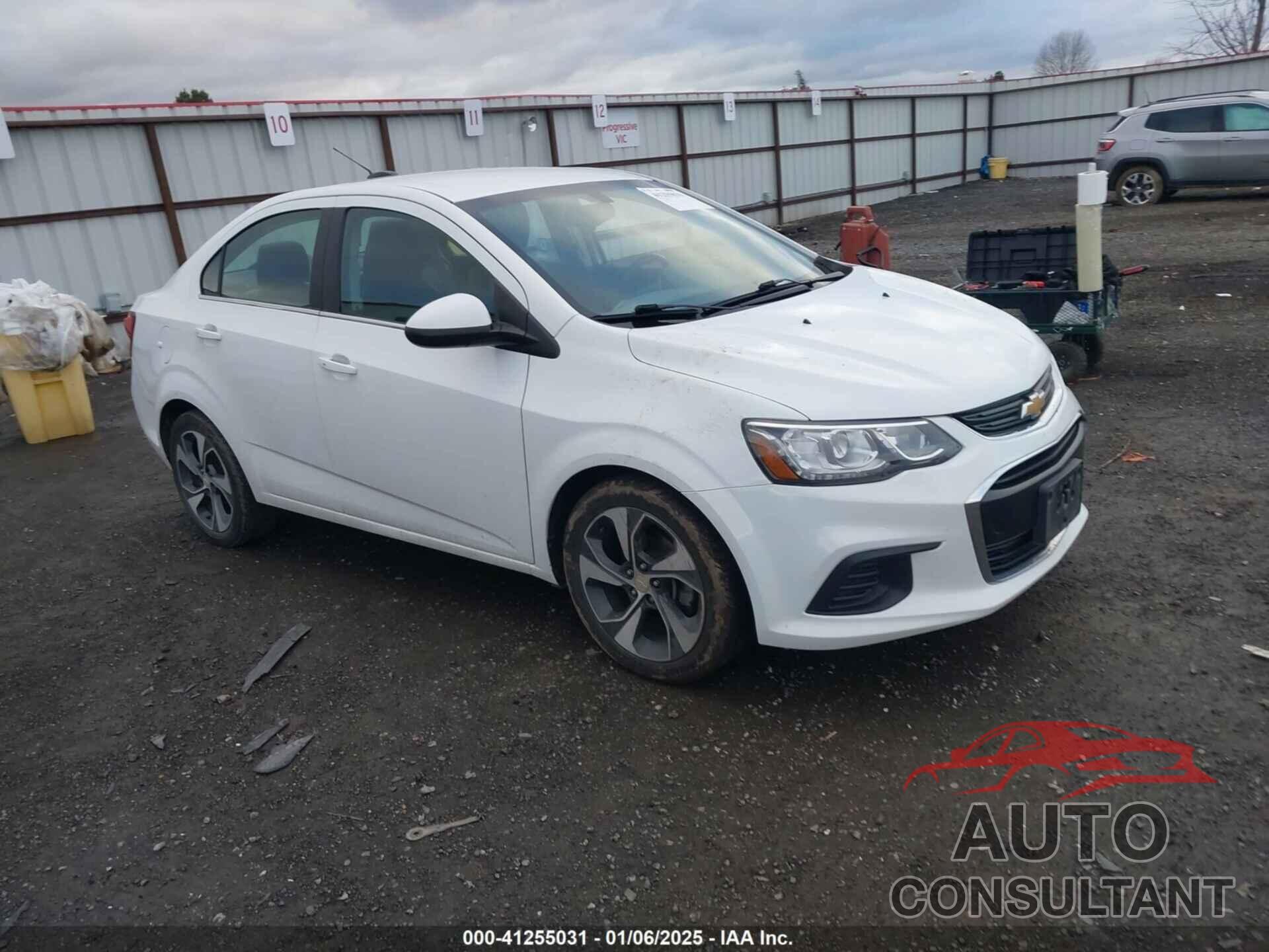 CHEVROLET SONIC 2017 - 1G1JF5SB0H4108159