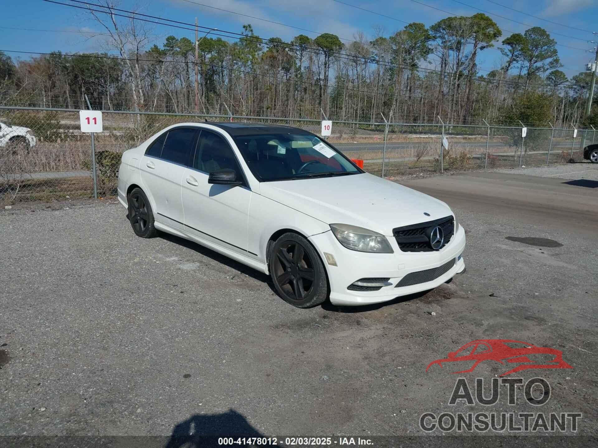 MERCEDES-BENZ C 300 2011 - WDDGF5EB0BR145645