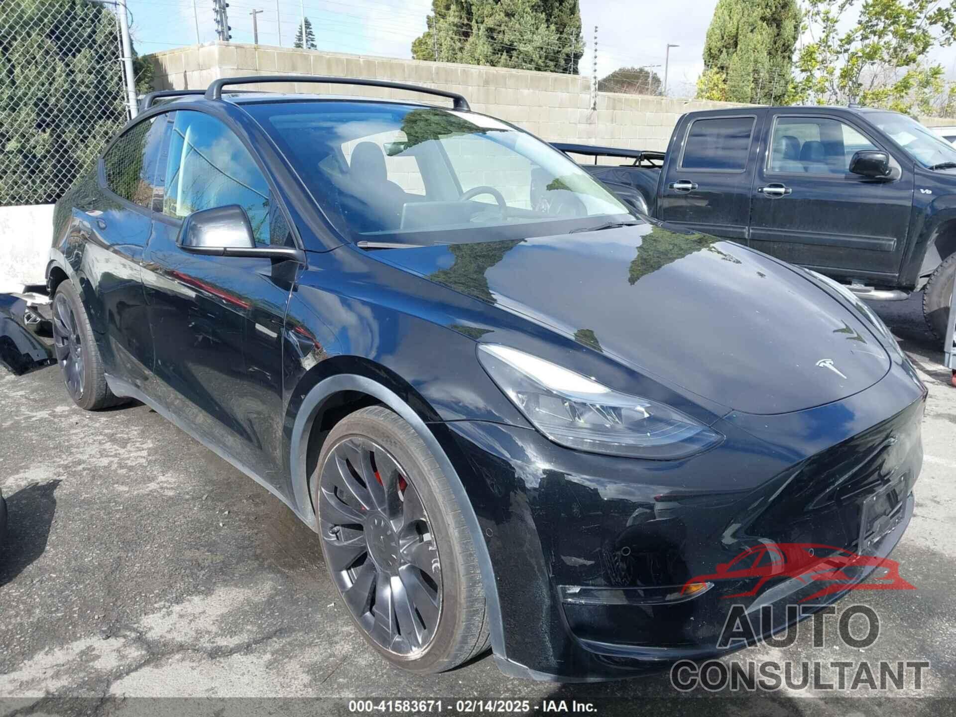 TESLA MODEL Y 2022 - 7SAYGDEF9NF532880