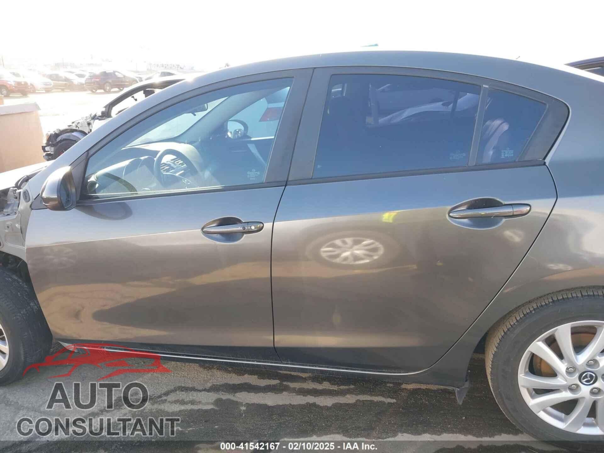 MAZDA MAZDA3 2013 - JM1BL1WP8D1807375