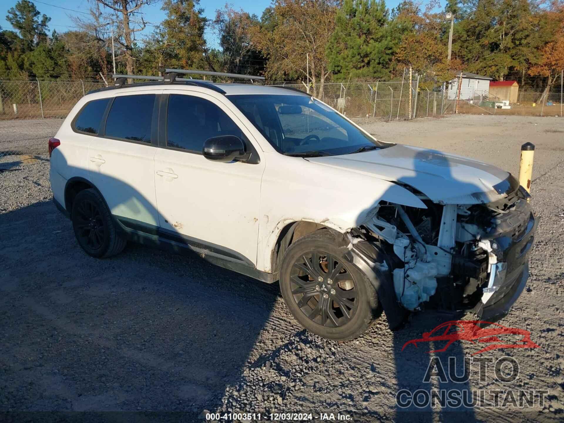 MITSUBISHI OUTLANDER 2018 - JA4AD3A36JZ025995