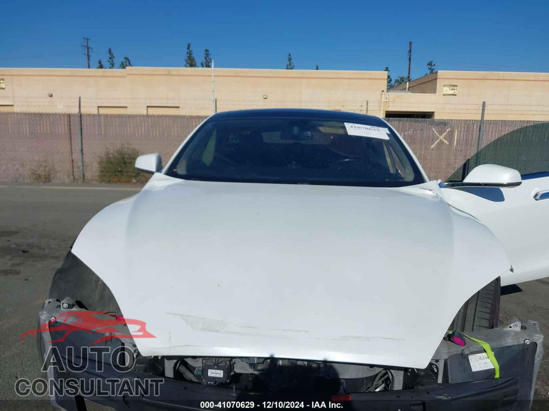 TESLA MODEL S 2014 - 5YJSA1H19EFP31852