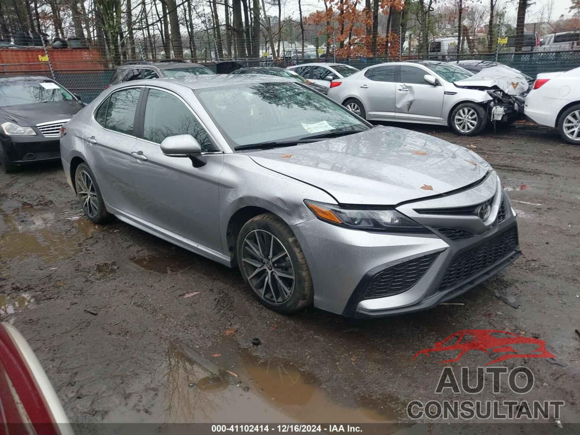 TOYOTA CAMRY 2022 - 4T1G11AK9NU712326
