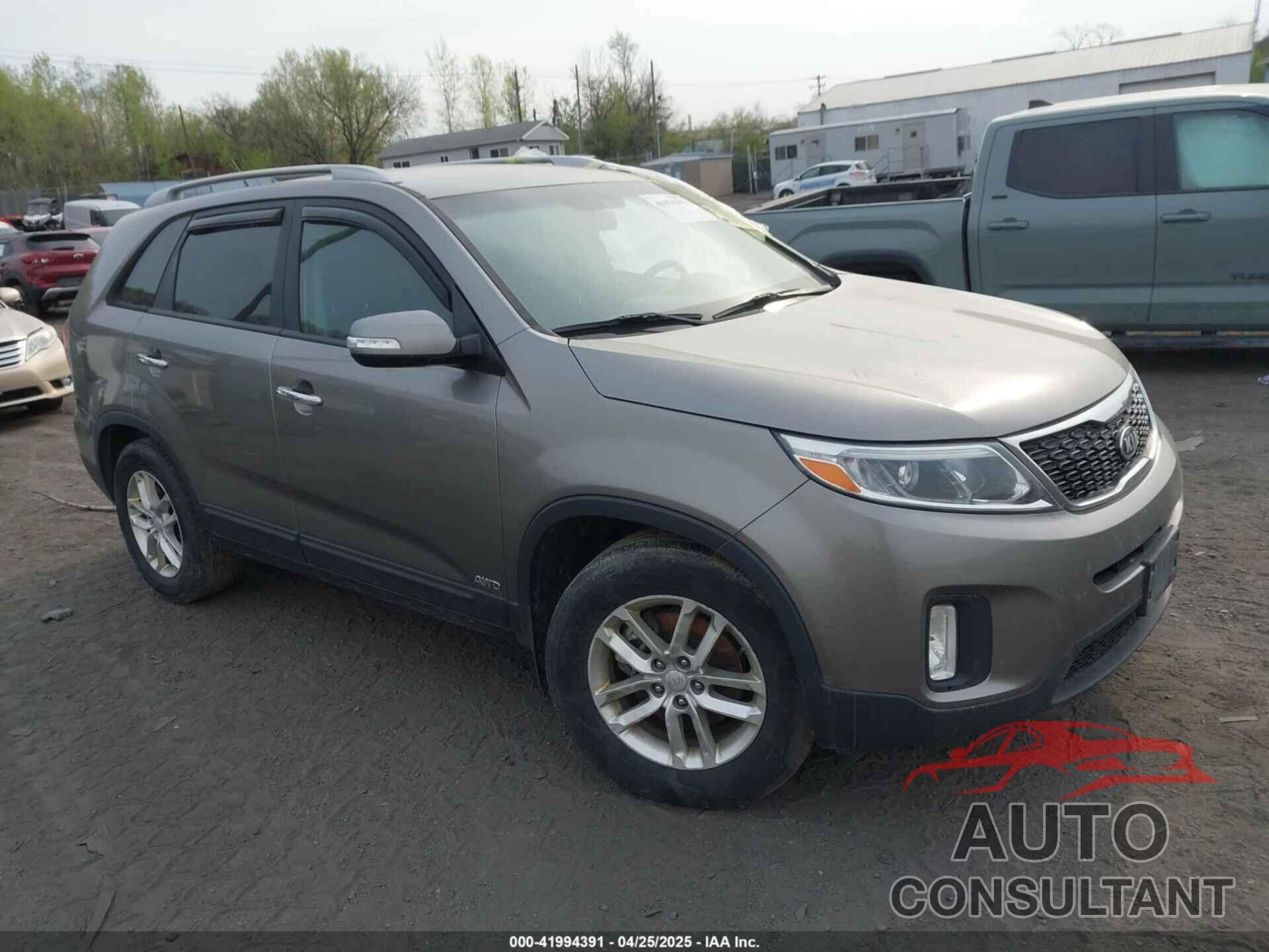 KIA SORENTO 2015 - 5XYKTCA69FG584986