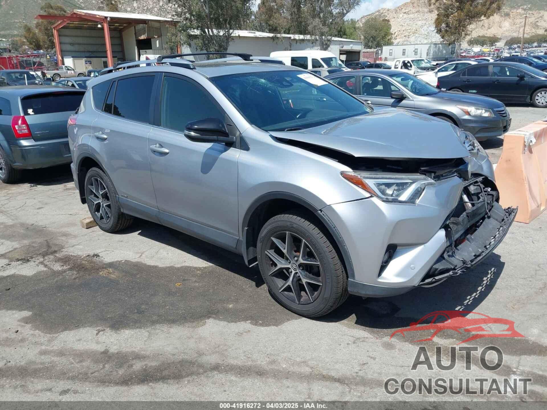 TOYOTA RAV4 HYBRID 2018 - JTMJJREV2JD254393