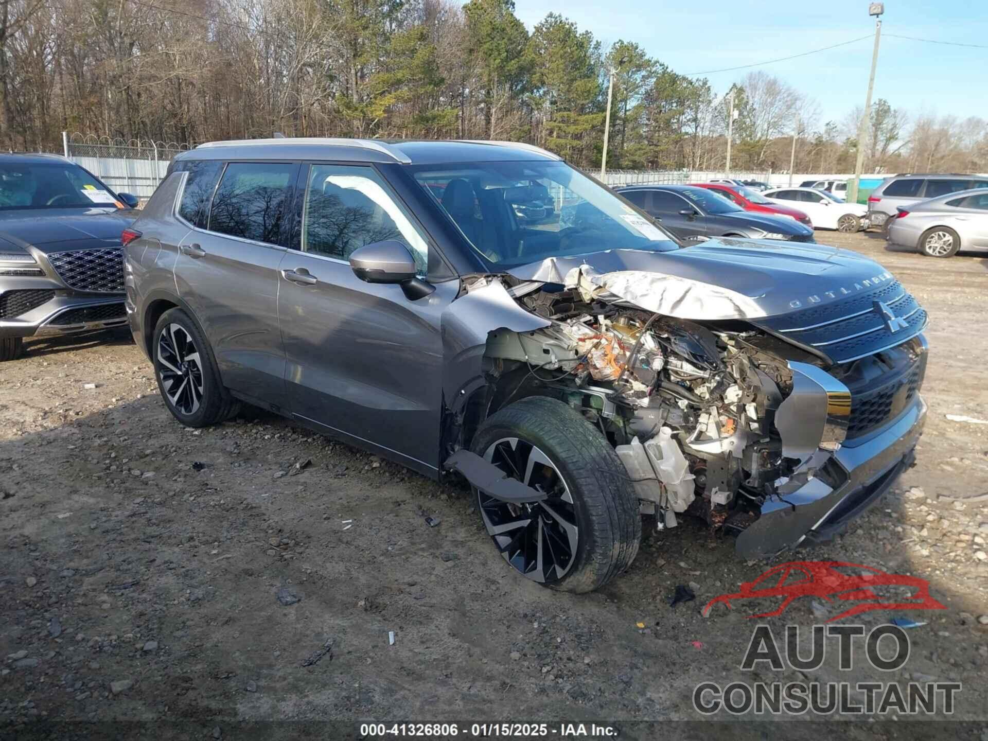 MITSUBISHI OUTLANDER 2023 - JA4J3VA81PZ017600