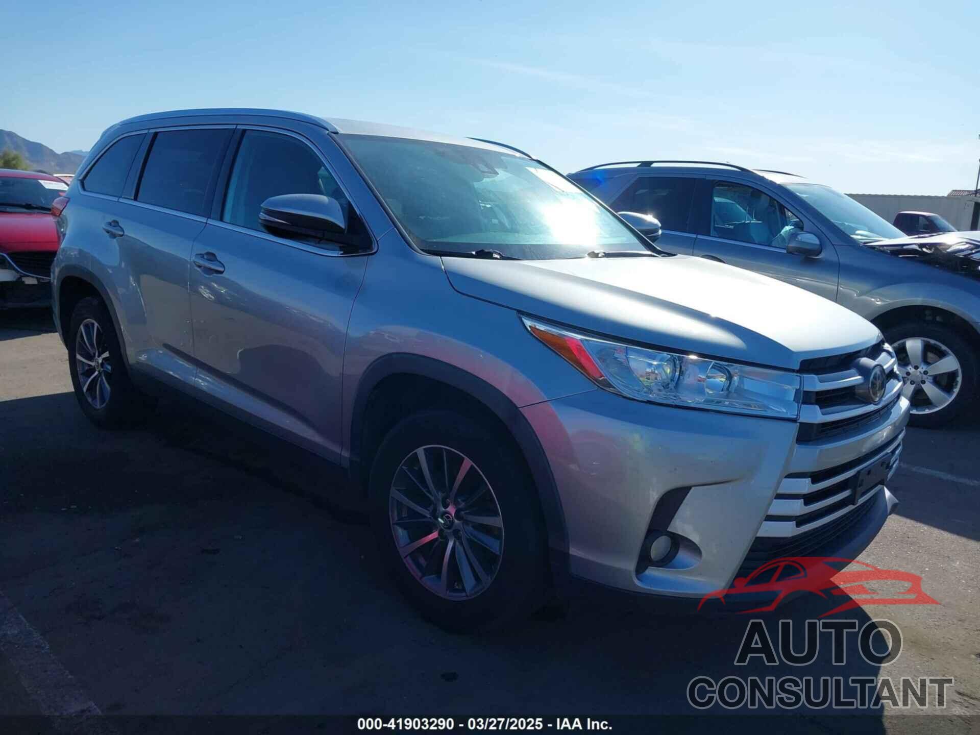 TOYOTA HIGHLANDER 2019 - 5TDKZRFH7KS558962