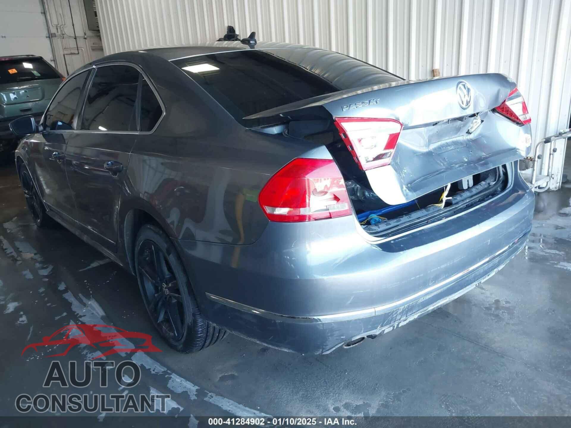VOLKSWAGEN PASSAT 2013 - 1VWCN7A3XDC085768