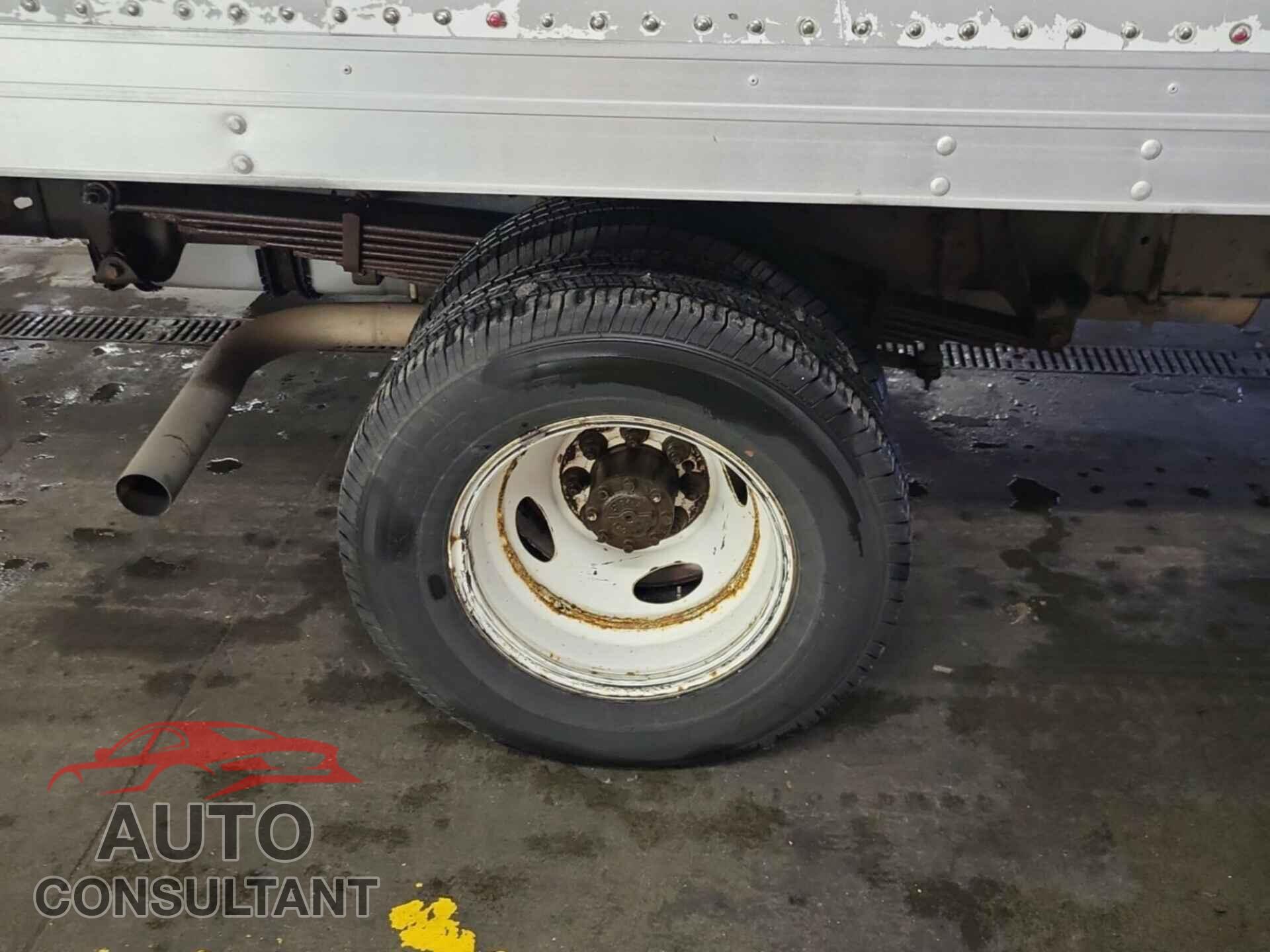 FORD E-450 CUTAWAY 2011 - 1FDXE4FL5BDA46617
