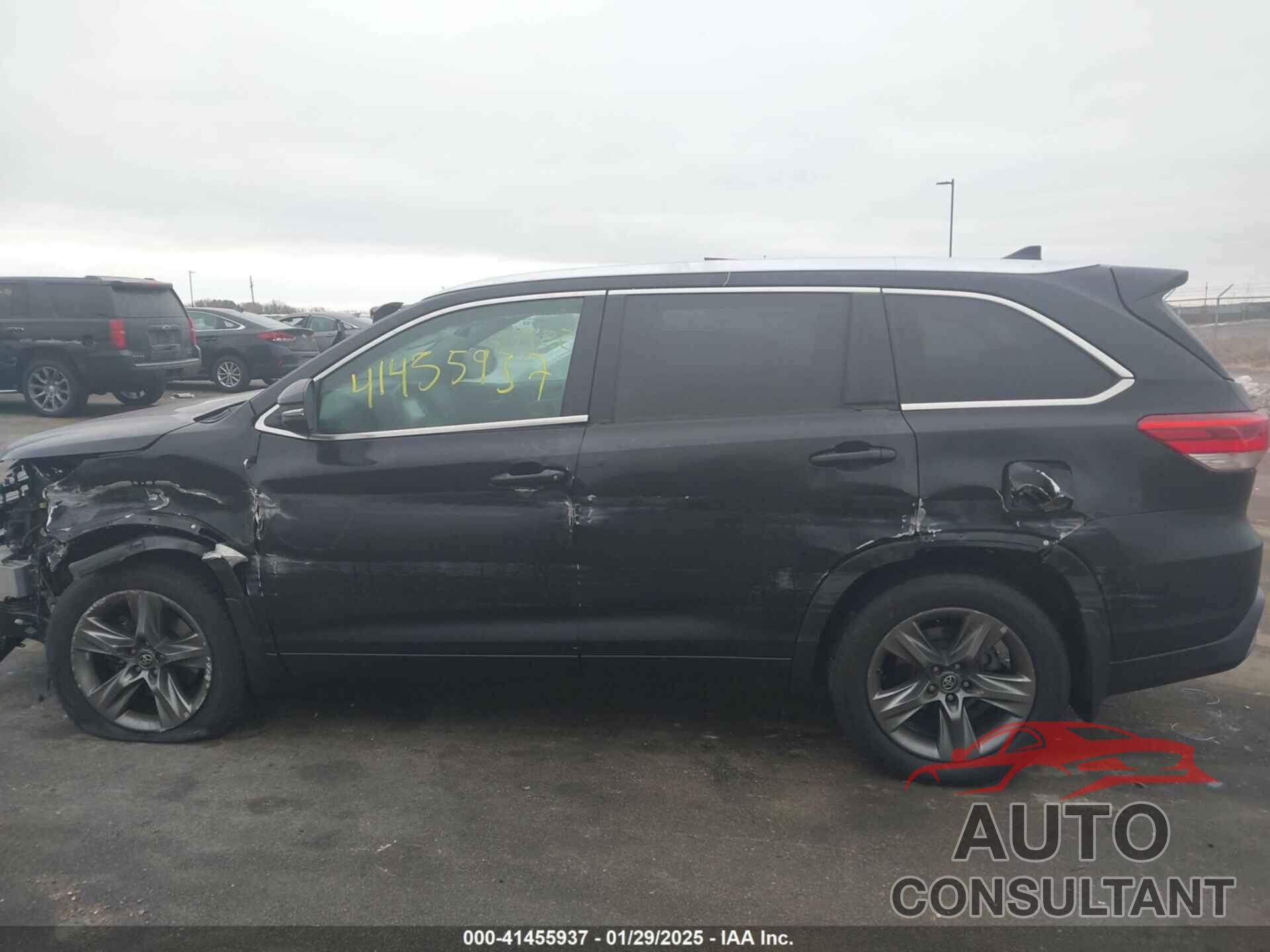 TOYOTA HIGHLANDER 2019 - 5TDDZRFH6KS977765