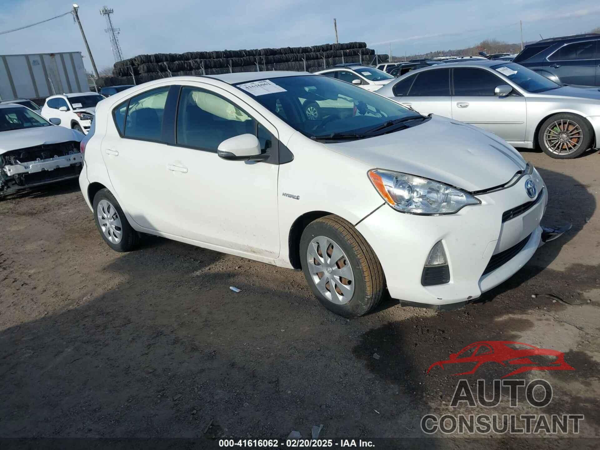 TOYOTA PRIUS C 2014 - JTDKDTB39E1569114