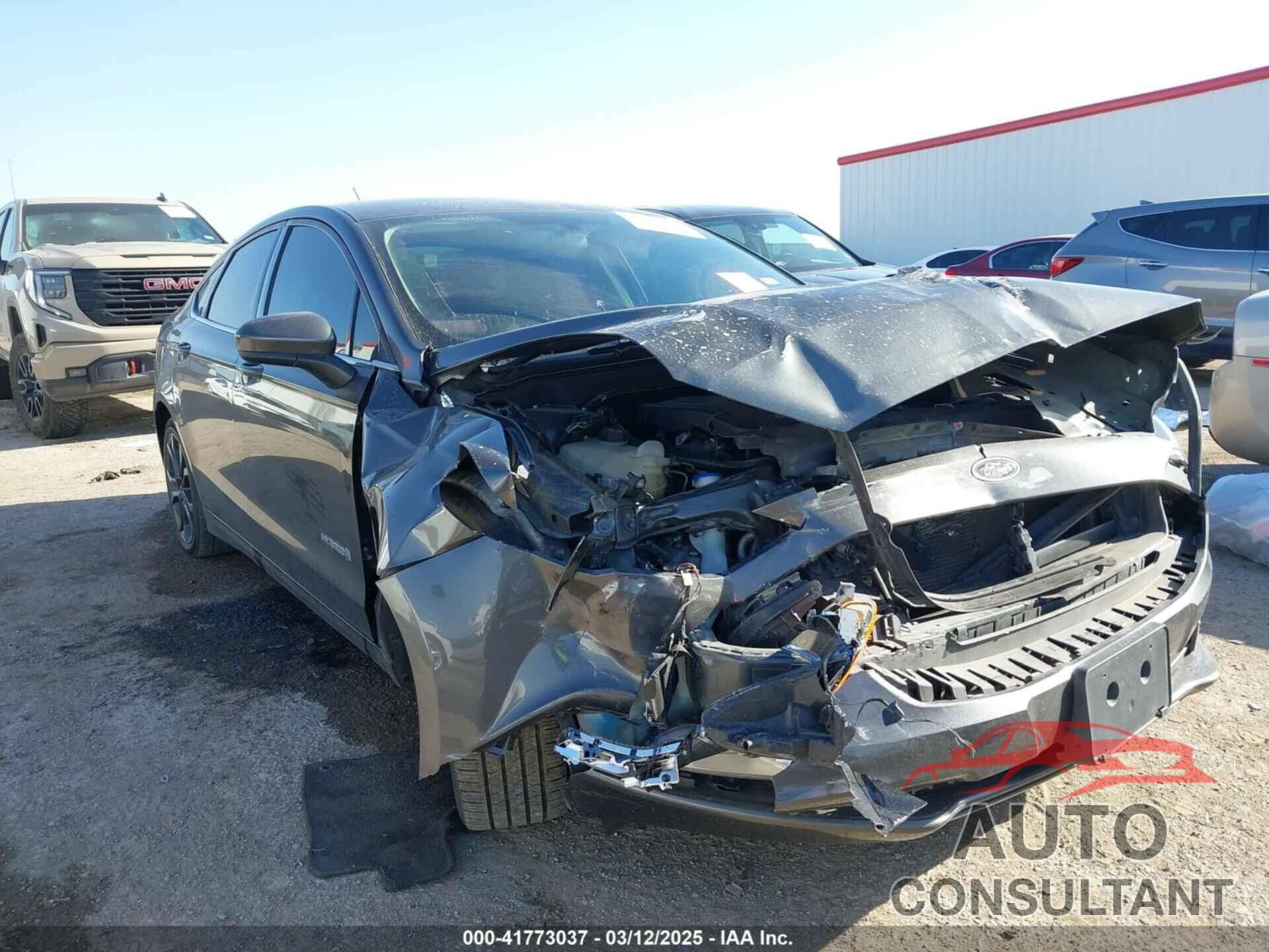 FORD FUSION HYBRID 2018 - 3FA6P0LU8JR116073